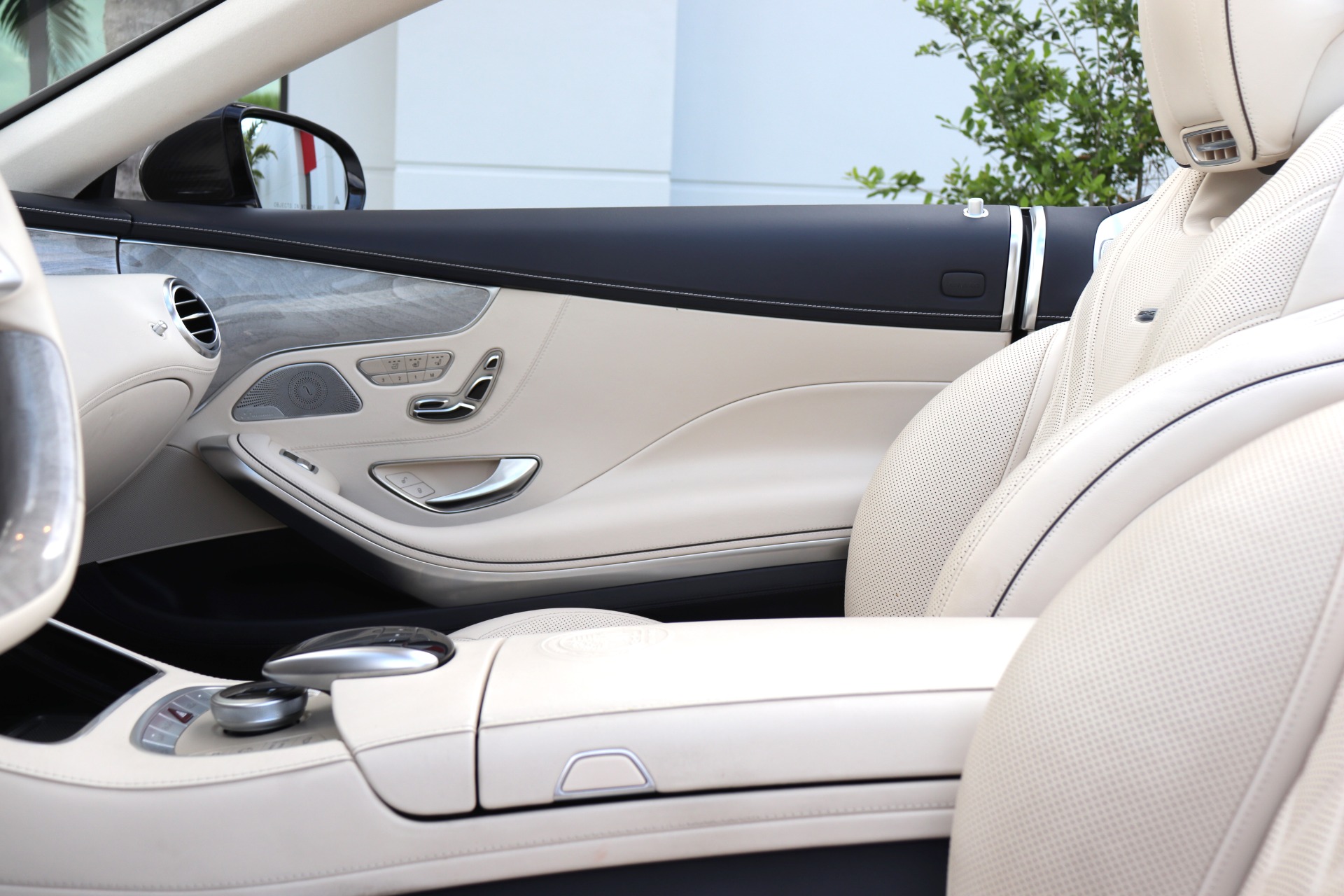 Used-2017-Mercedes-Benz-S-Class-AMG-S-63
