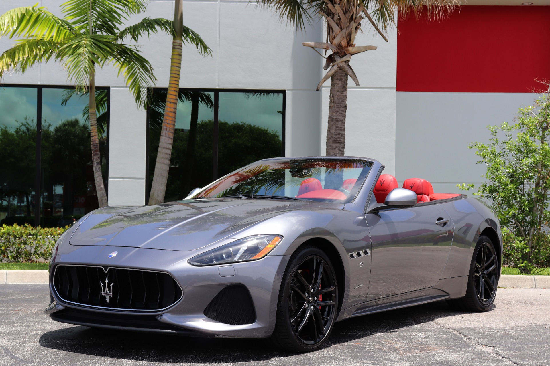Used-2018-Maserati-GranTurismo-Sport