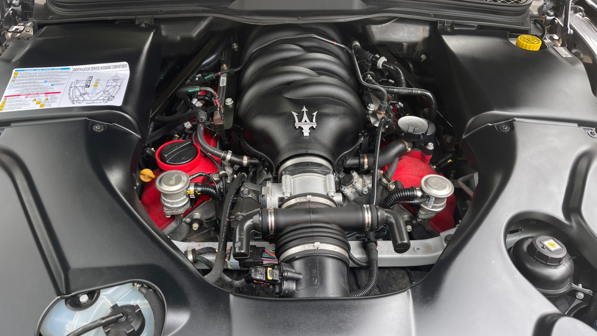 Used-2018-Maserati-GranTurismo-Sport
