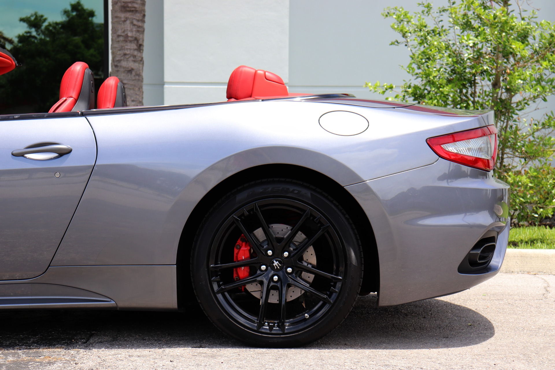 Used-2018-Maserati-GranTurismo-Sport