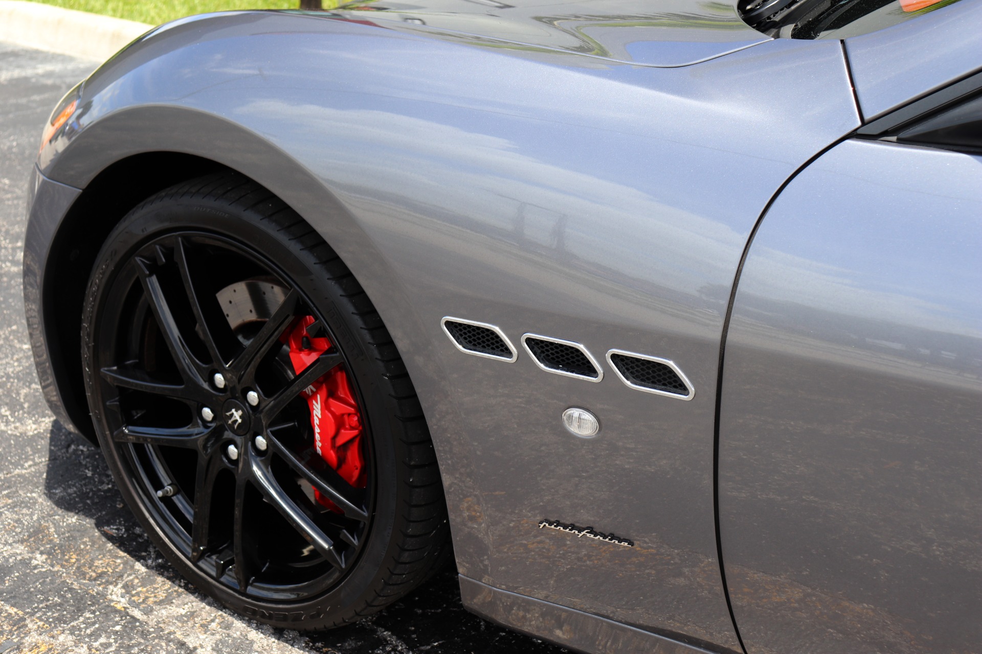 Used-2018-Maserati-GranTurismo-Sport