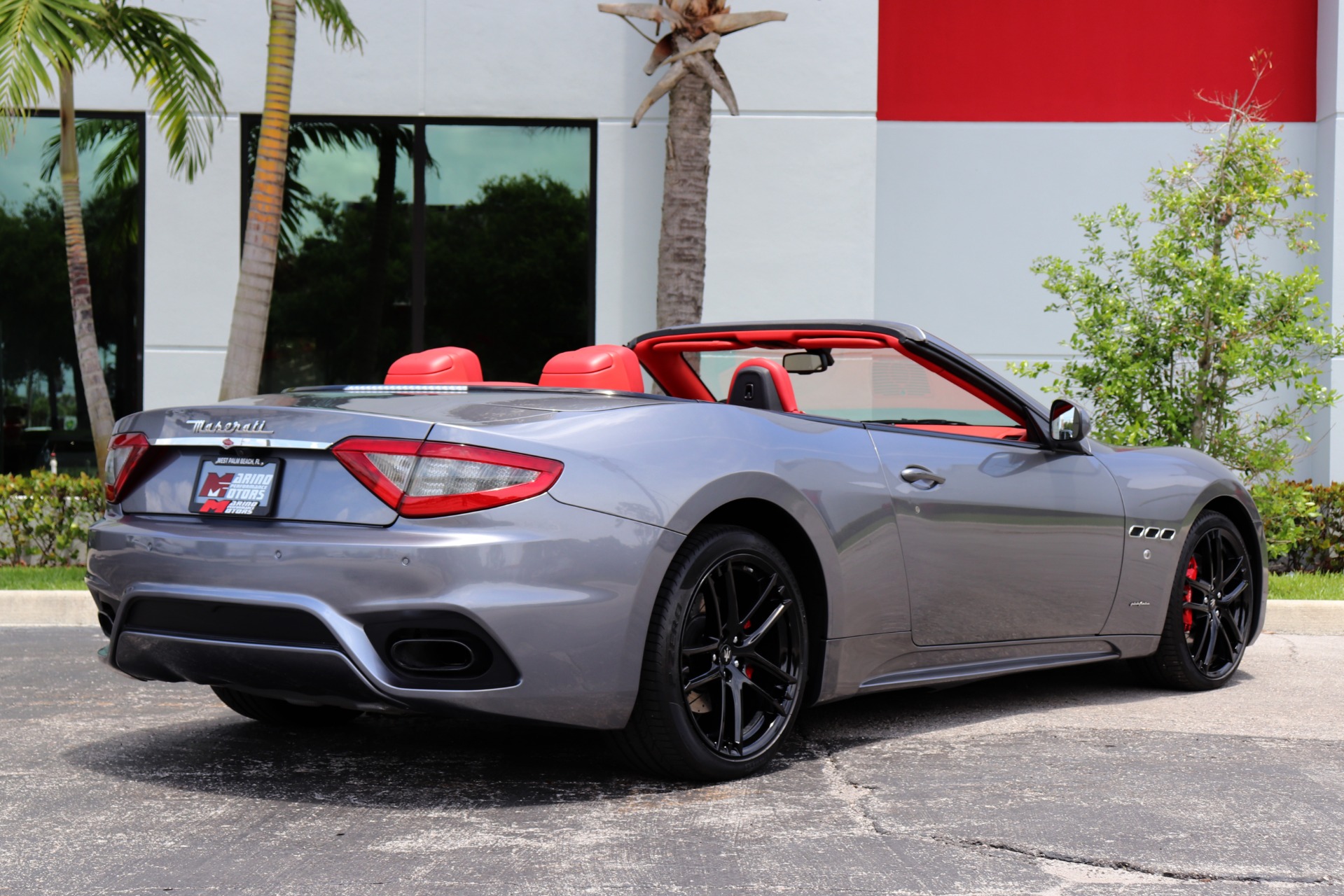 Used-2018-Maserati-GranTurismo-Sport