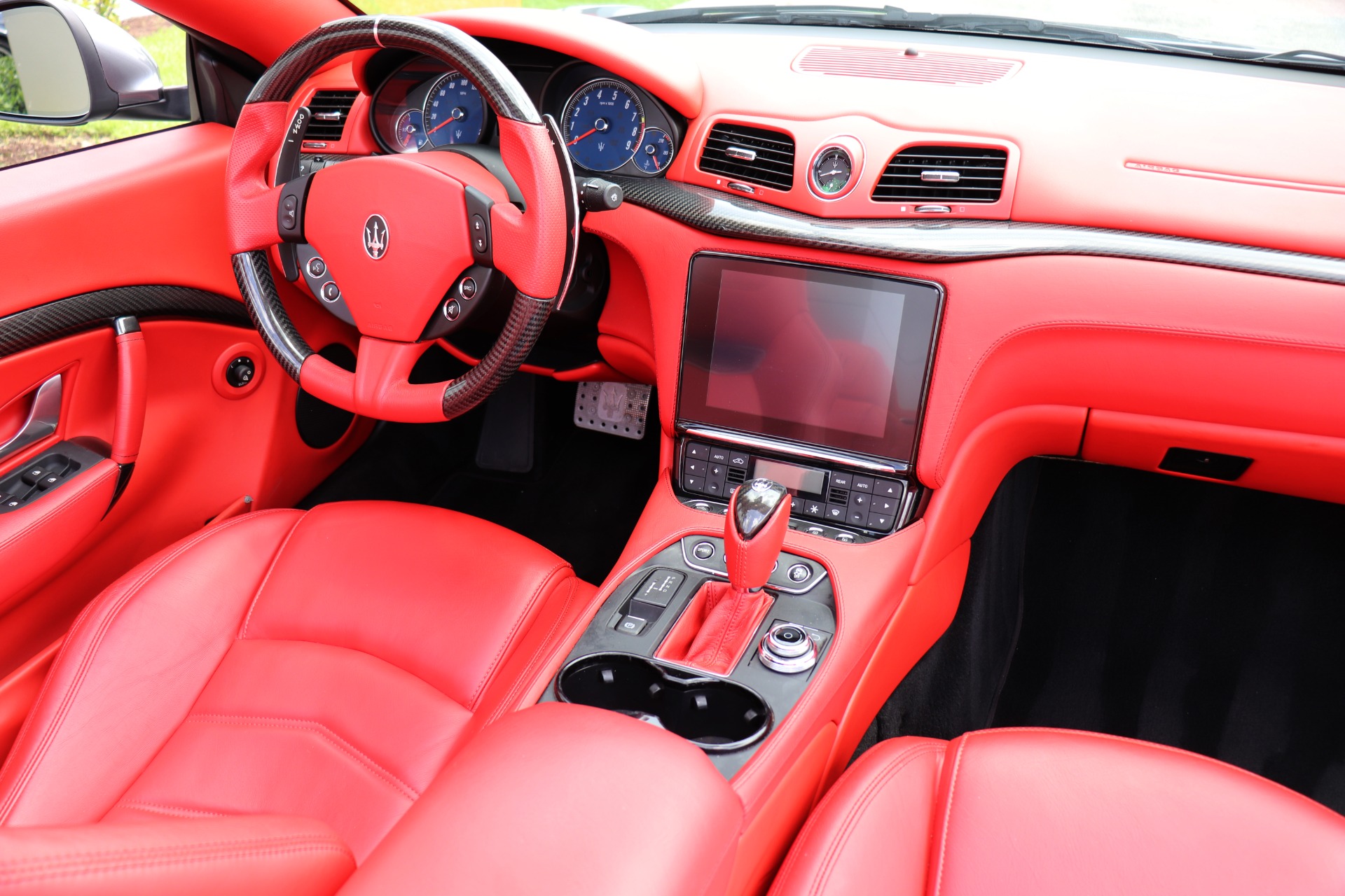 Used-2018-Maserati-GranTurismo-Sport