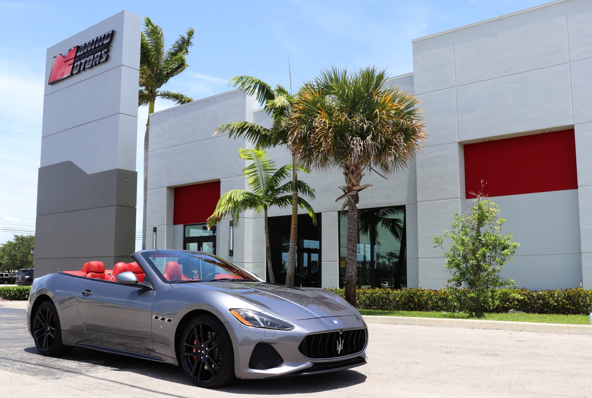 Used-2018-Maserati-GranTurismo-Sport