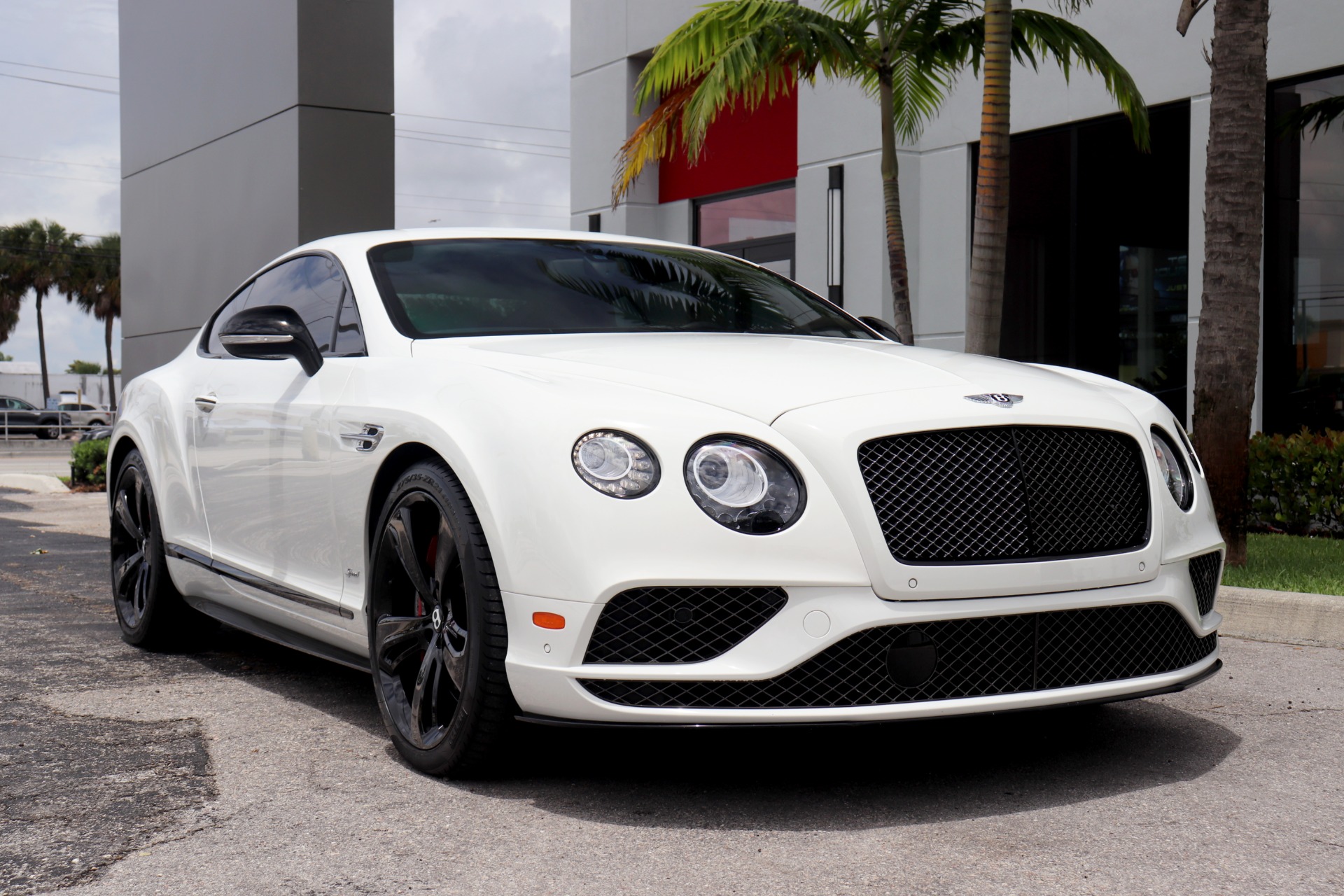 Class And Speed: The 2017 Bentley Continental GT Speed Black Edition