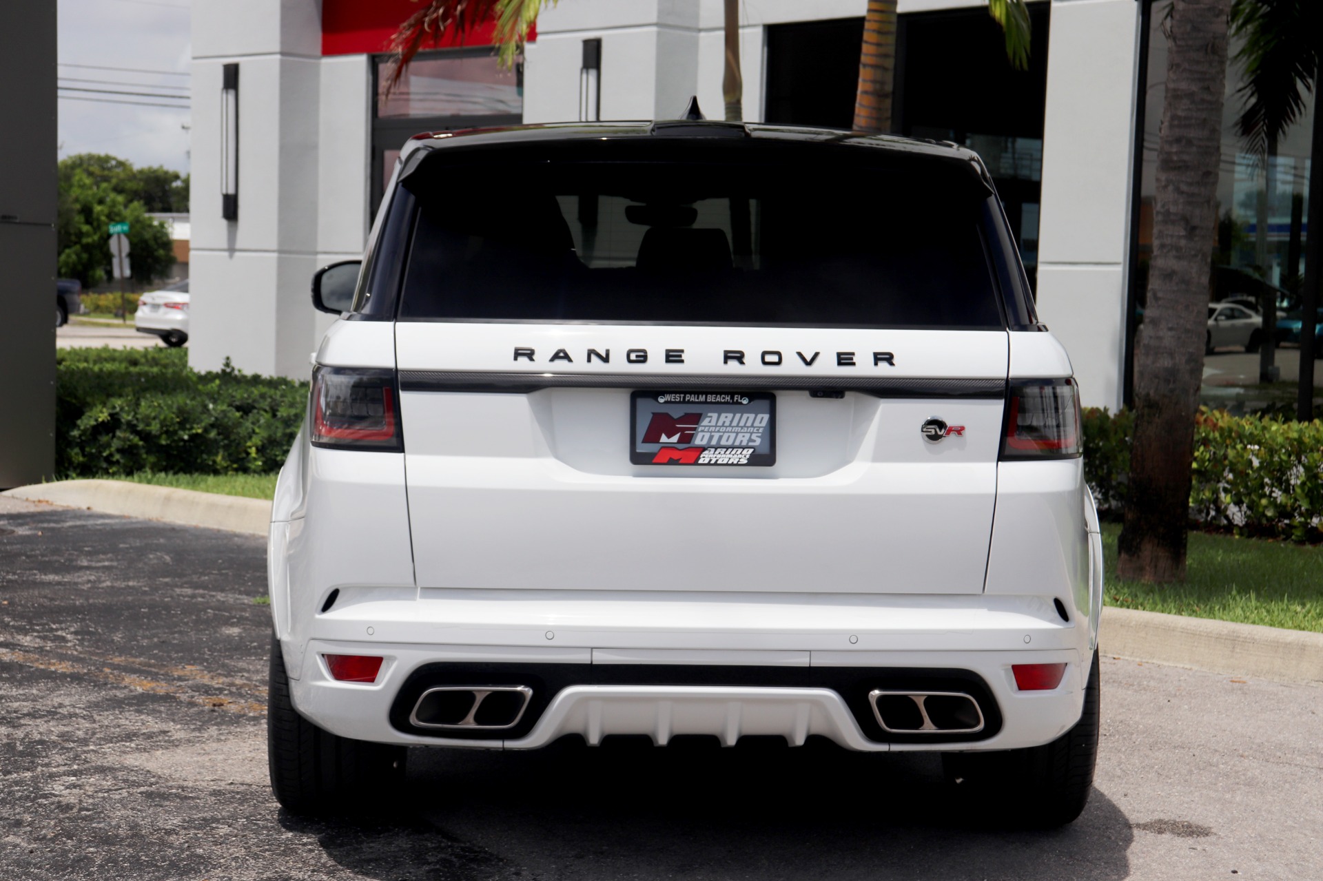 Used-2018-Land-Rover-Range-Rover-Sport-SVR