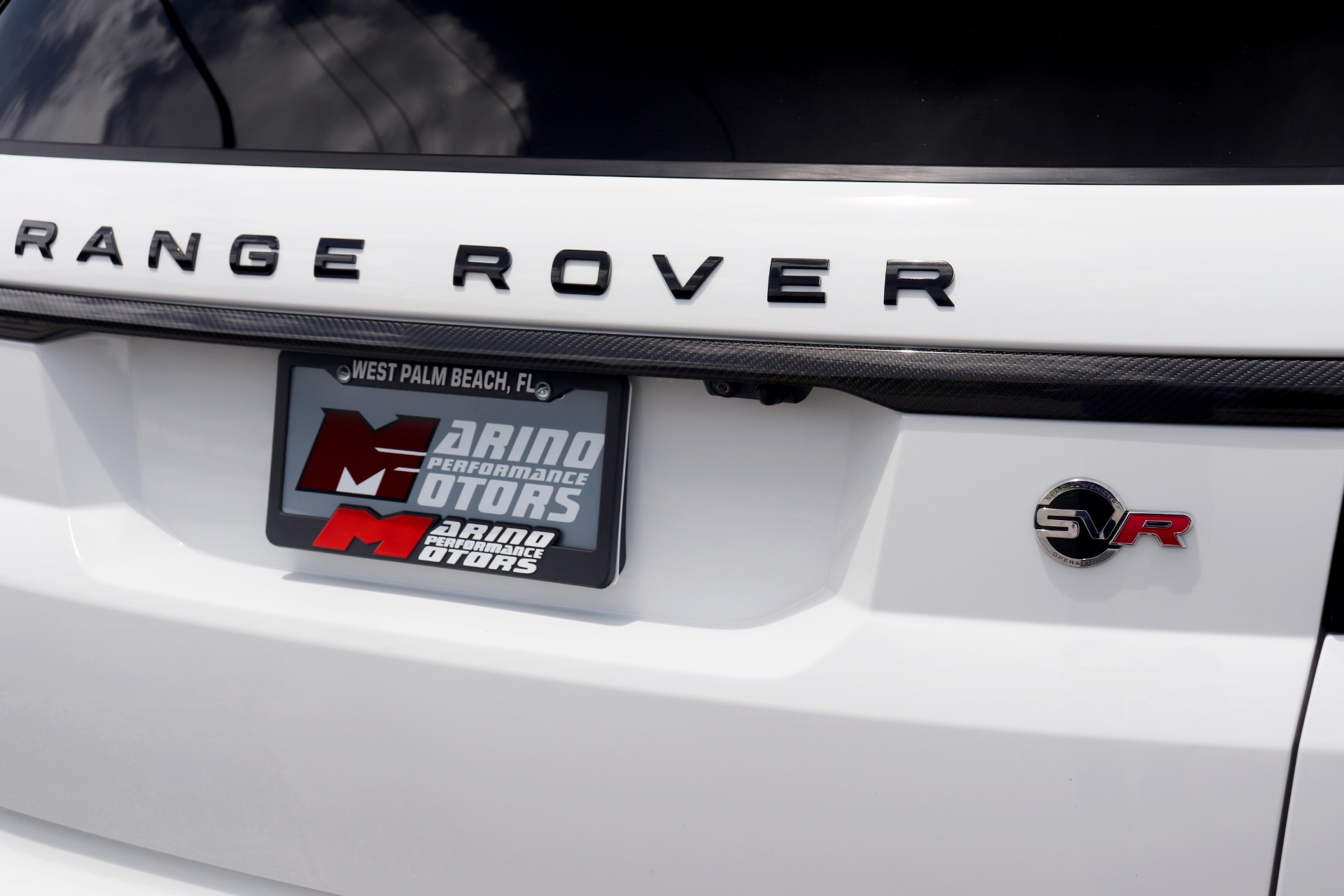 Used-2018-Land-Rover-Range-Rover-Sport-SVR