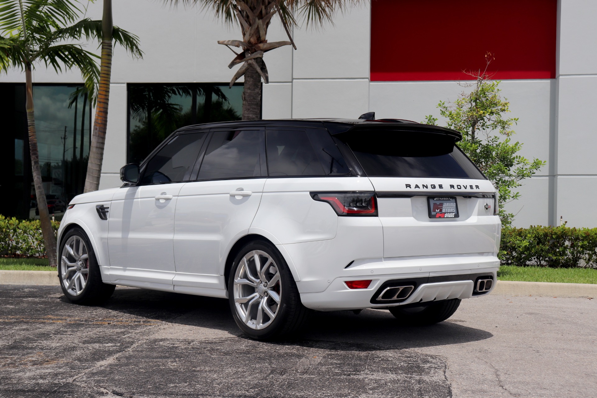 Used-2018-Land-Rover-Range-Rover-Sport-SVR