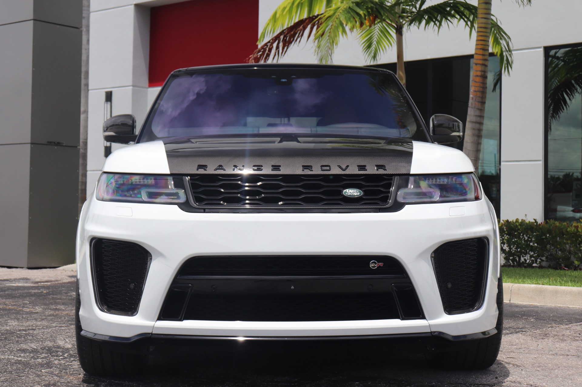 Used-2018-Land-Rover-Range-Rover-Sport-SVR