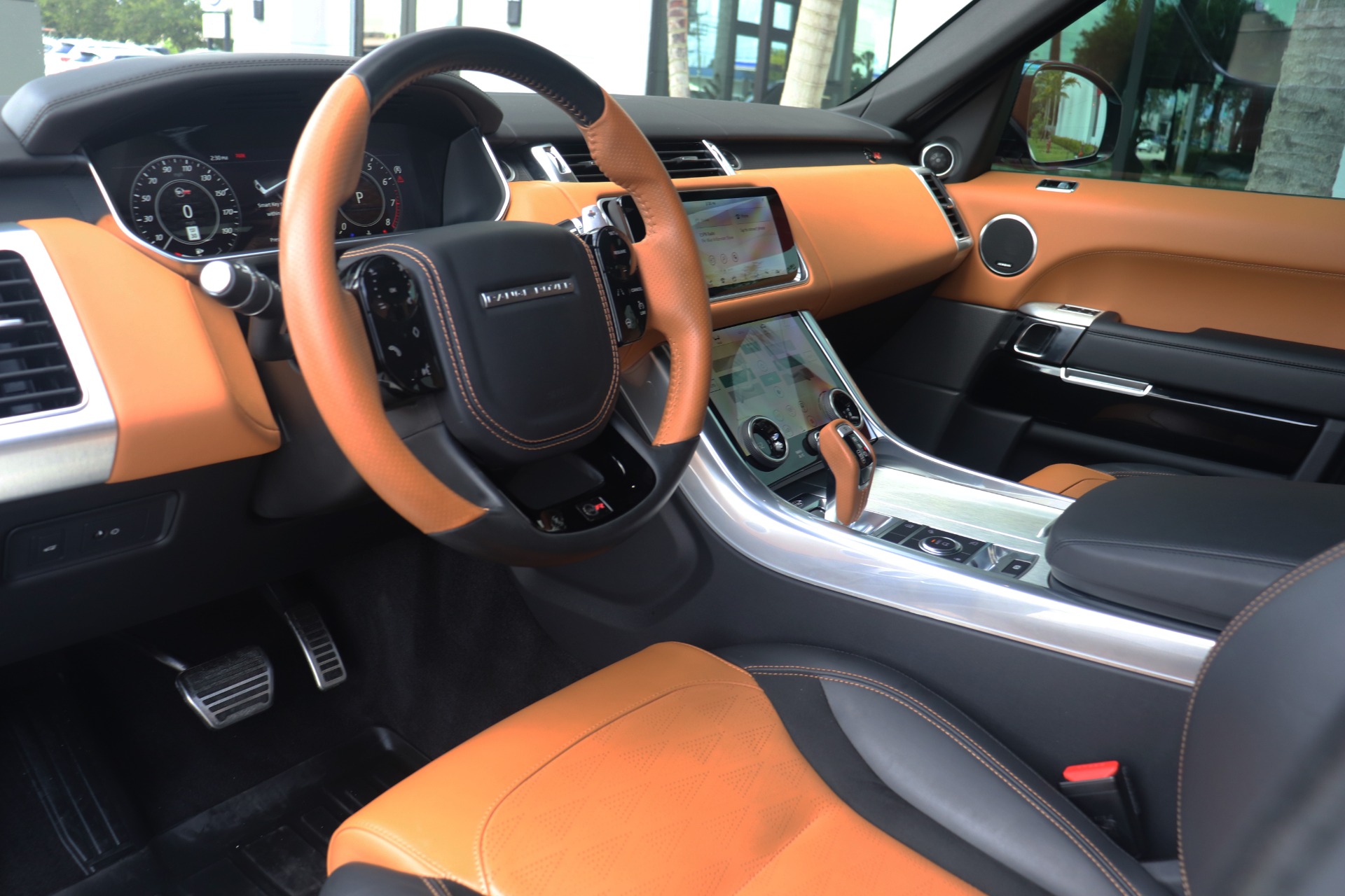Used-2018-Land-Rover-Range-Rover-Sport-SVR