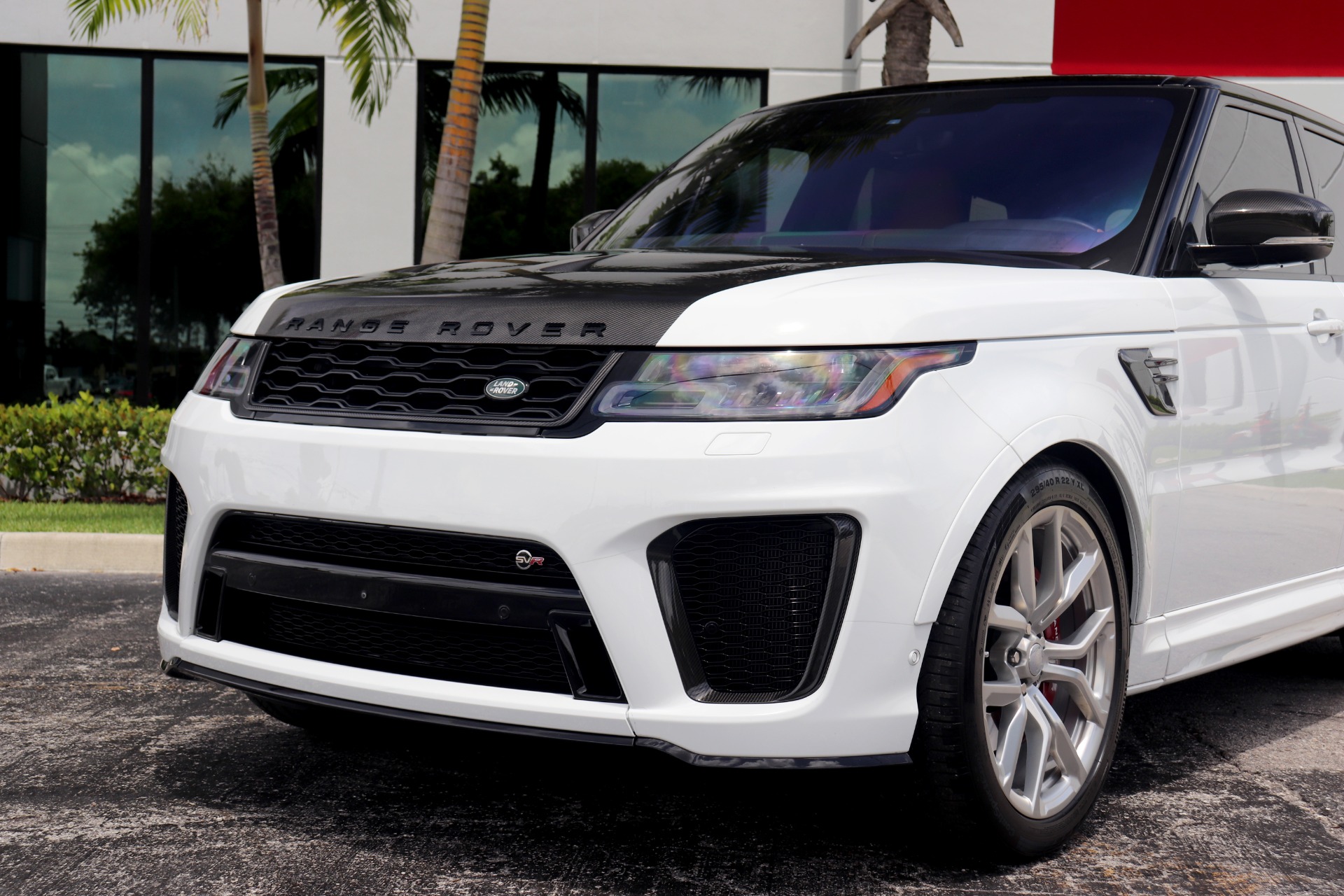 Used-2018-Land-Rover-Range-Rover-Sport-SVR