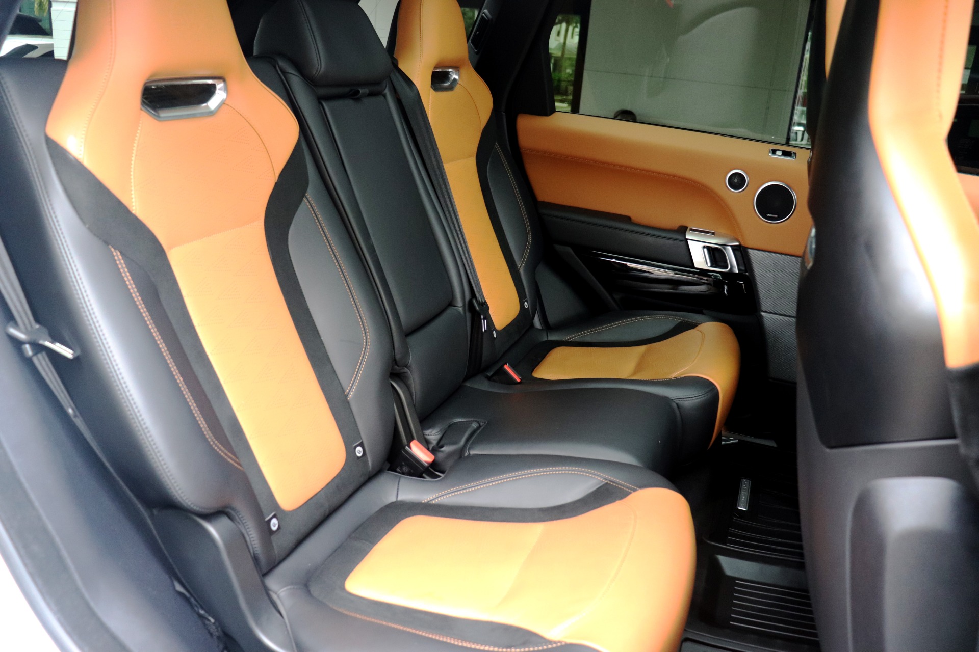 Used-2018-Land-Rover-Range-Rover-Sport-SVR