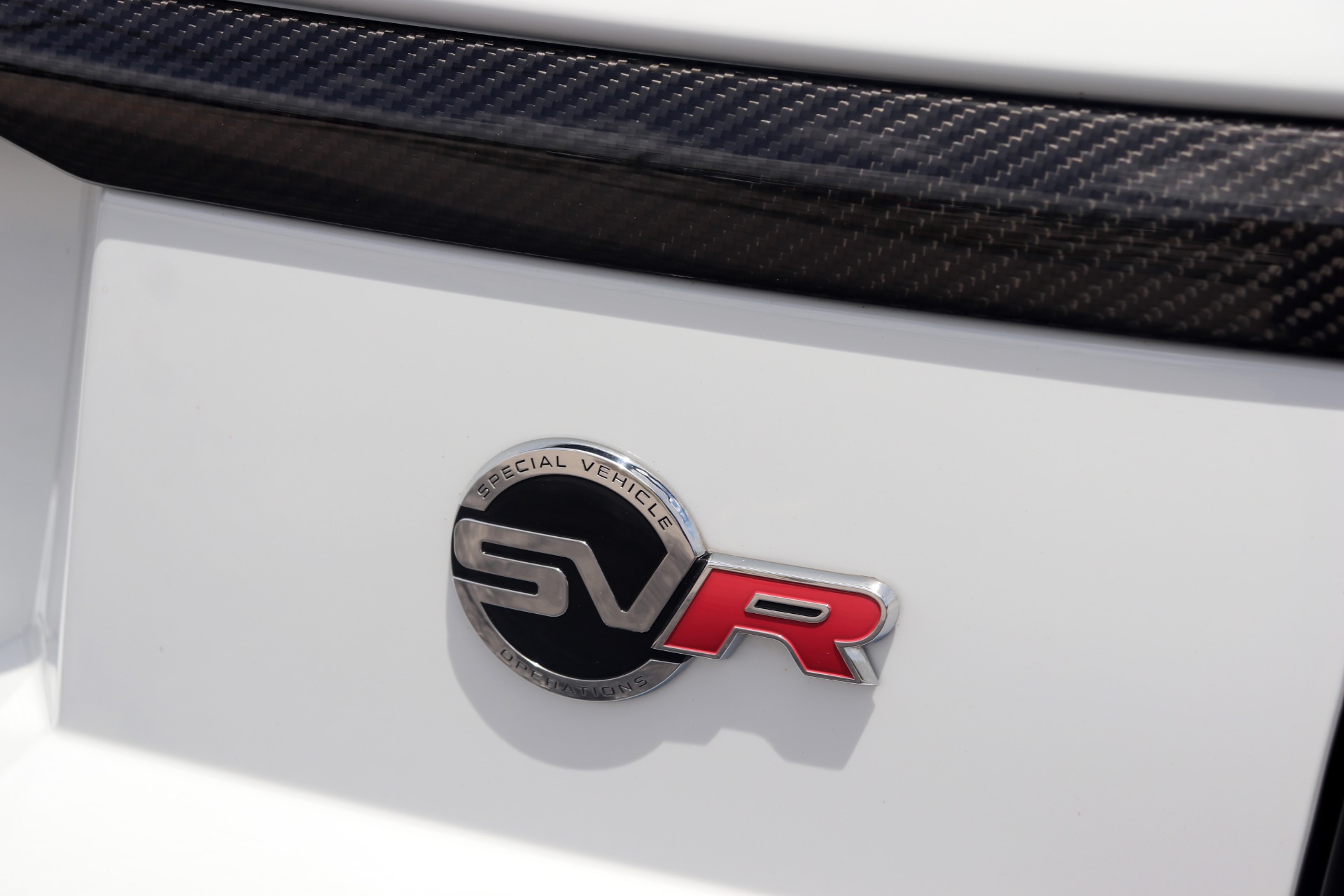 Used-2018-Land-Rover-Range-Rover-Sport-SVR