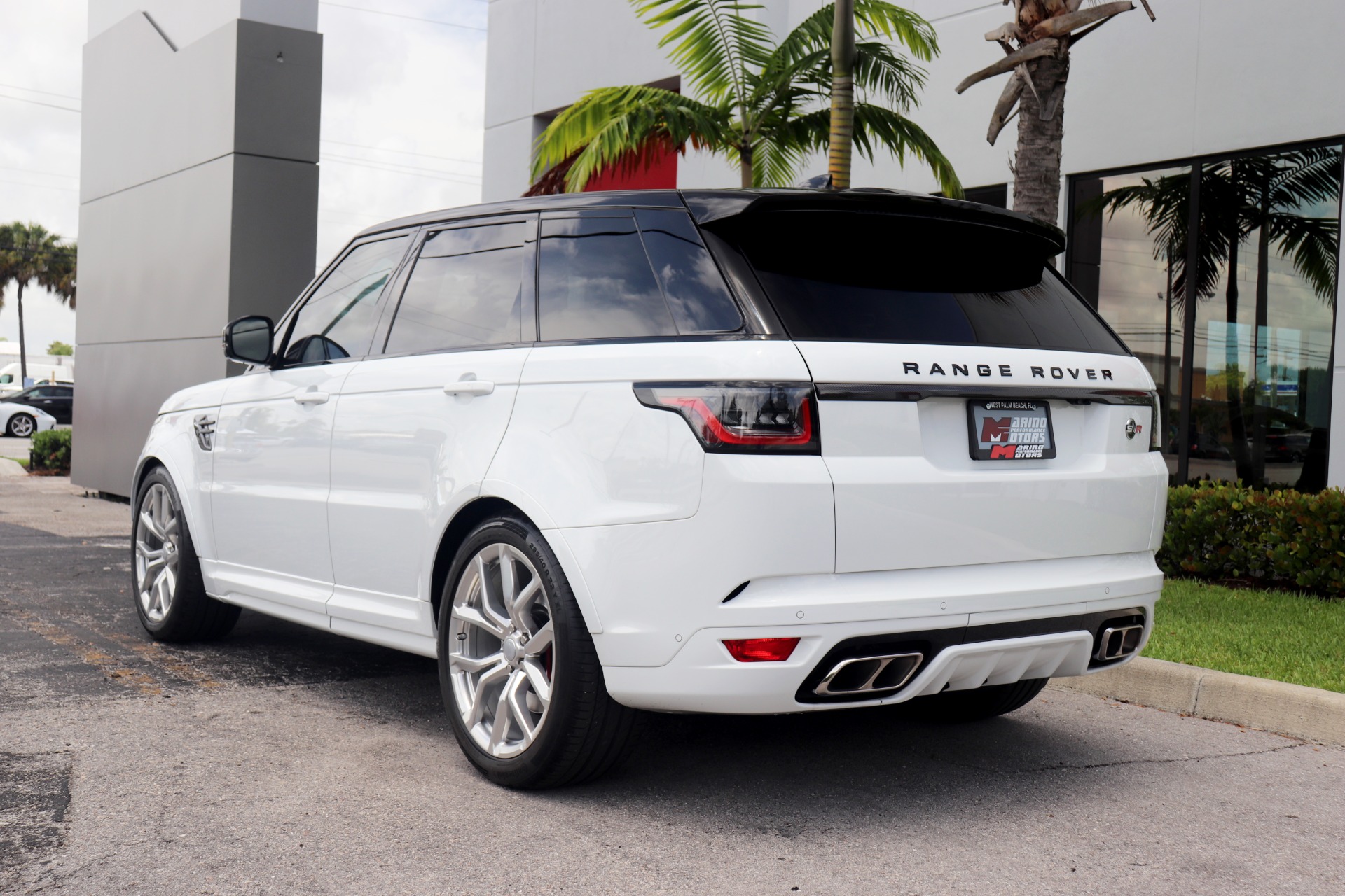 Used-2018-Land-Rover-Range-Rover-Sport-SVR