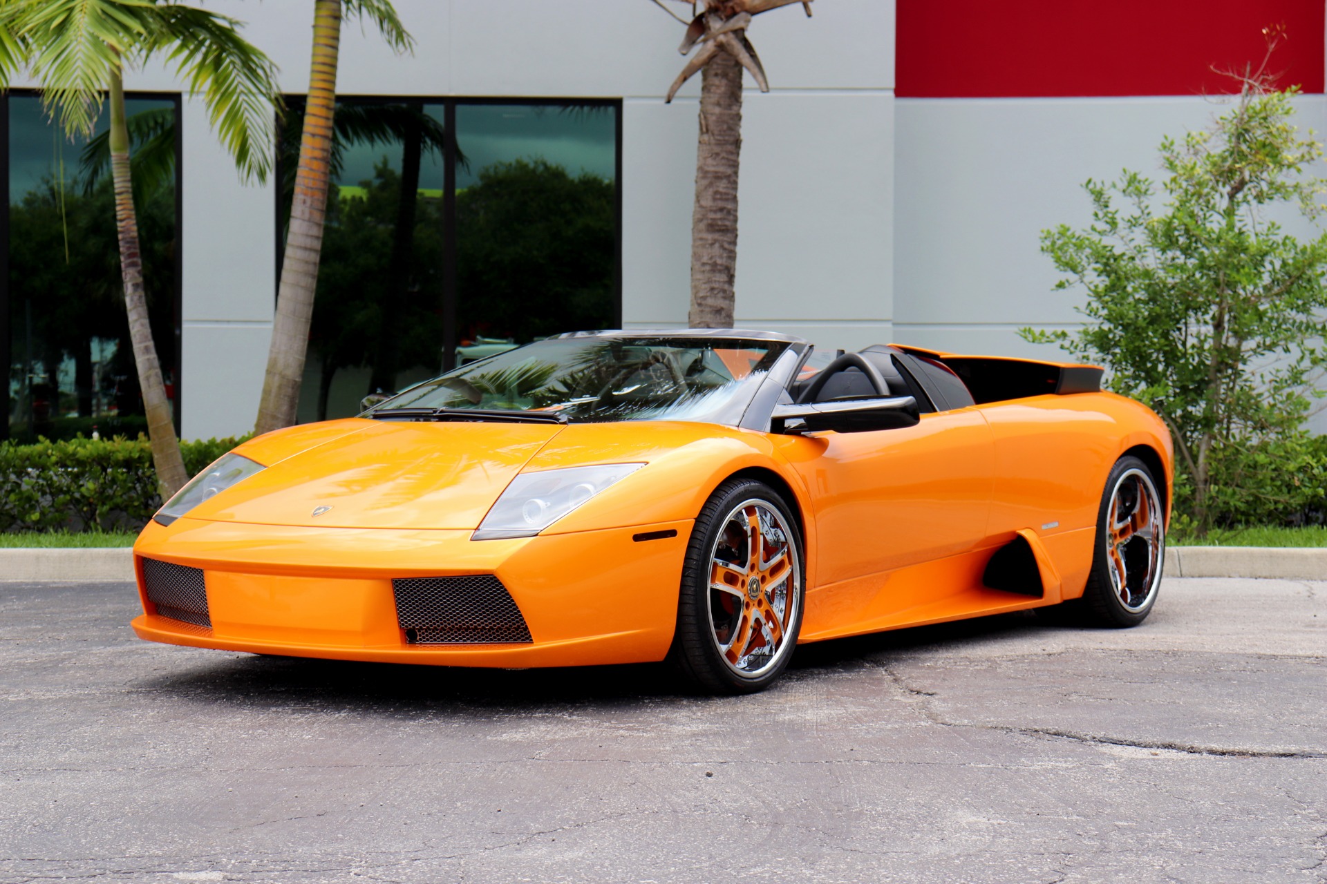 Used-2006-Lamborghini-Murcielago-Roadster