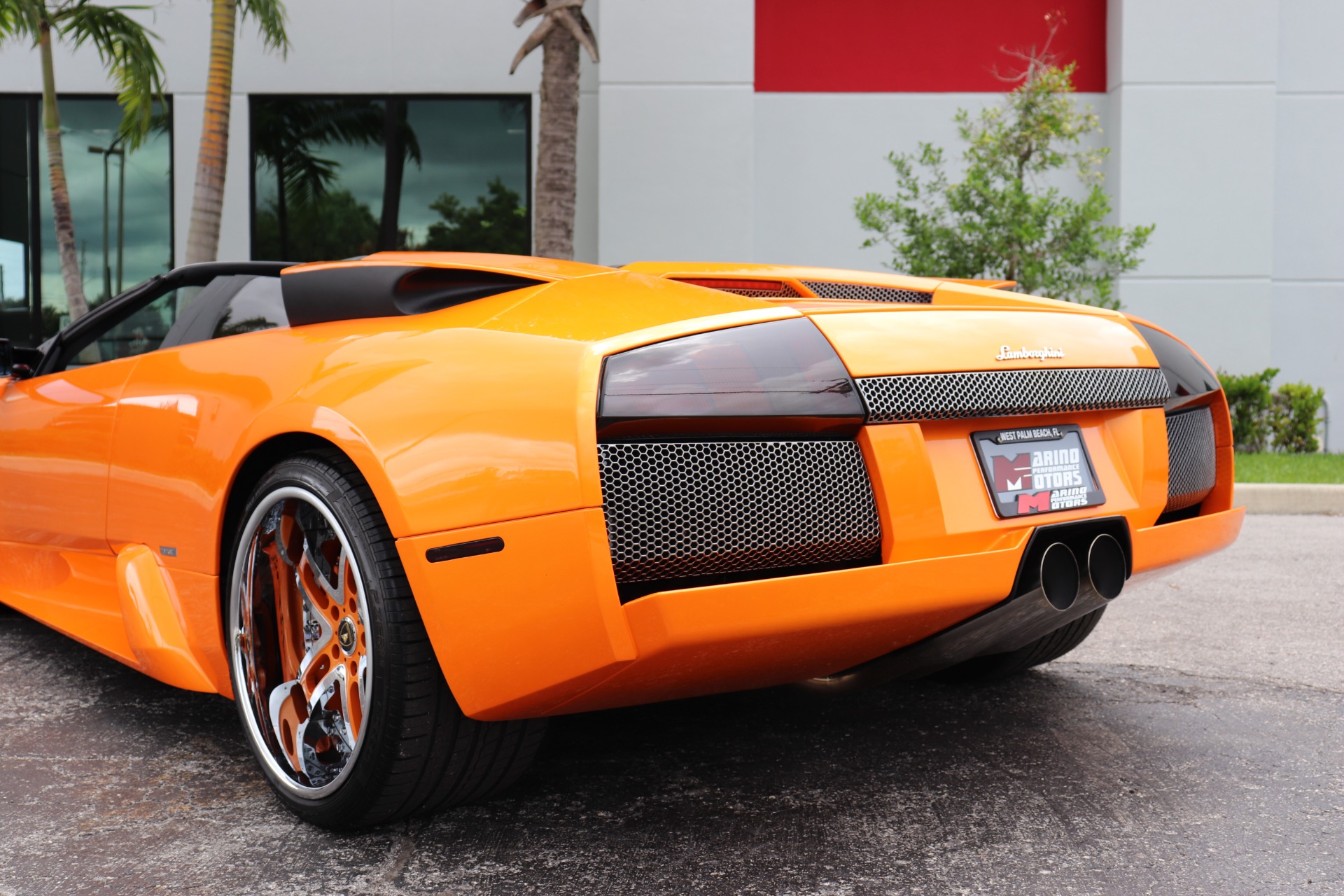Used-2006-Lamborghini-Murcielago-Roadster
