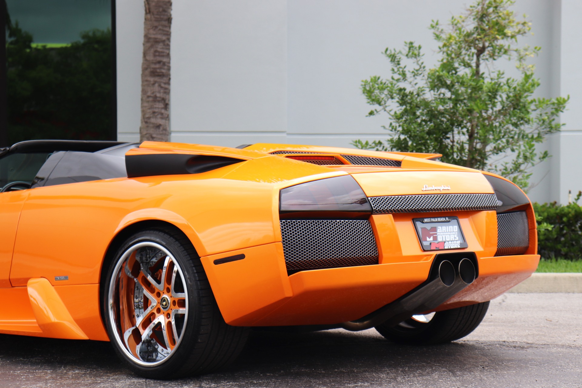 Used-2006-Lamborghini-Murcielago-Roadster