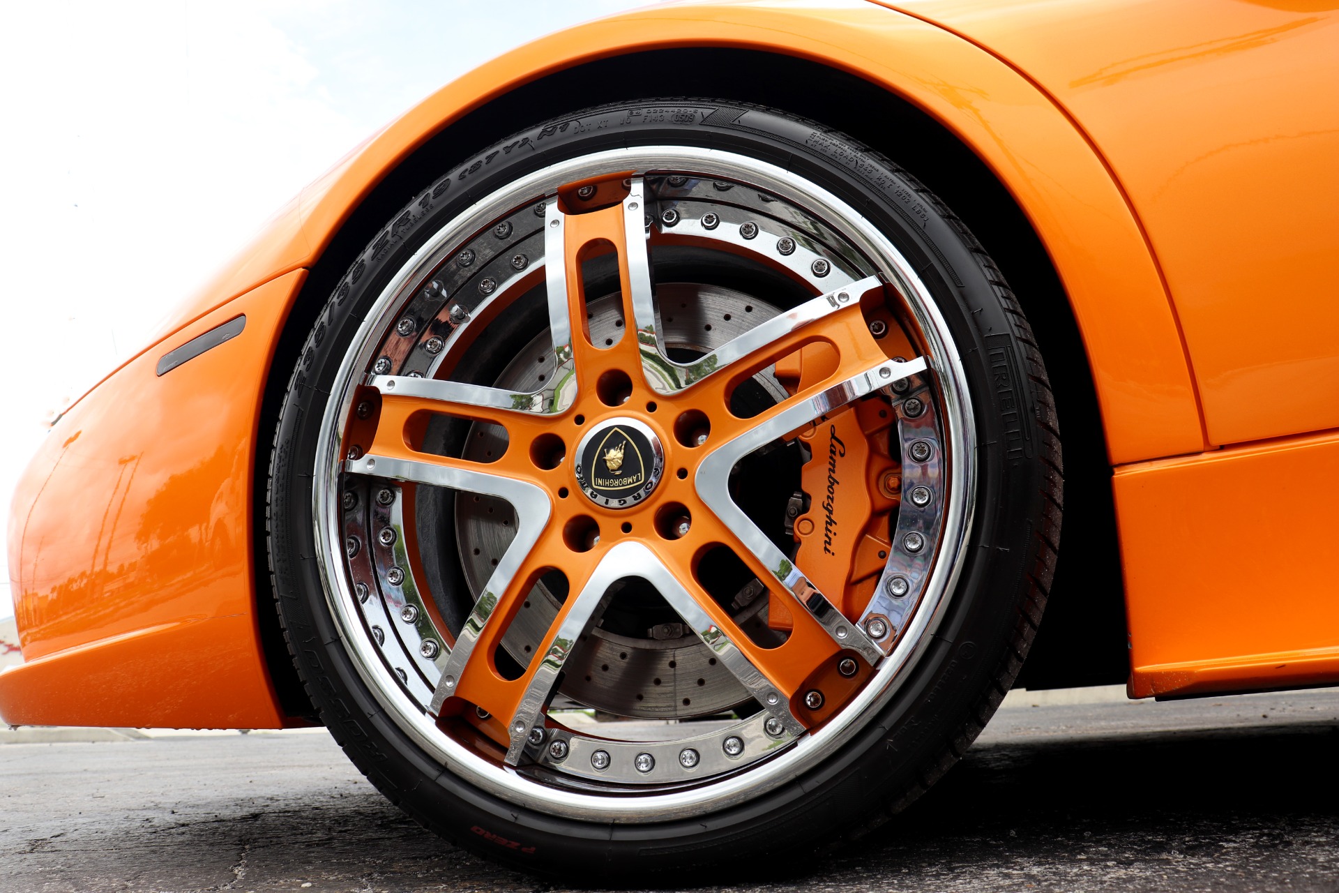 Used-2006-Lamborghini-Murcielago-Roadster