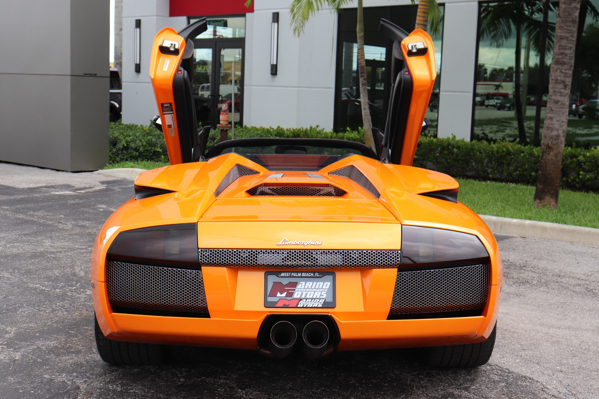 Used-2006-Lamborghini-Murcielago-Roadster