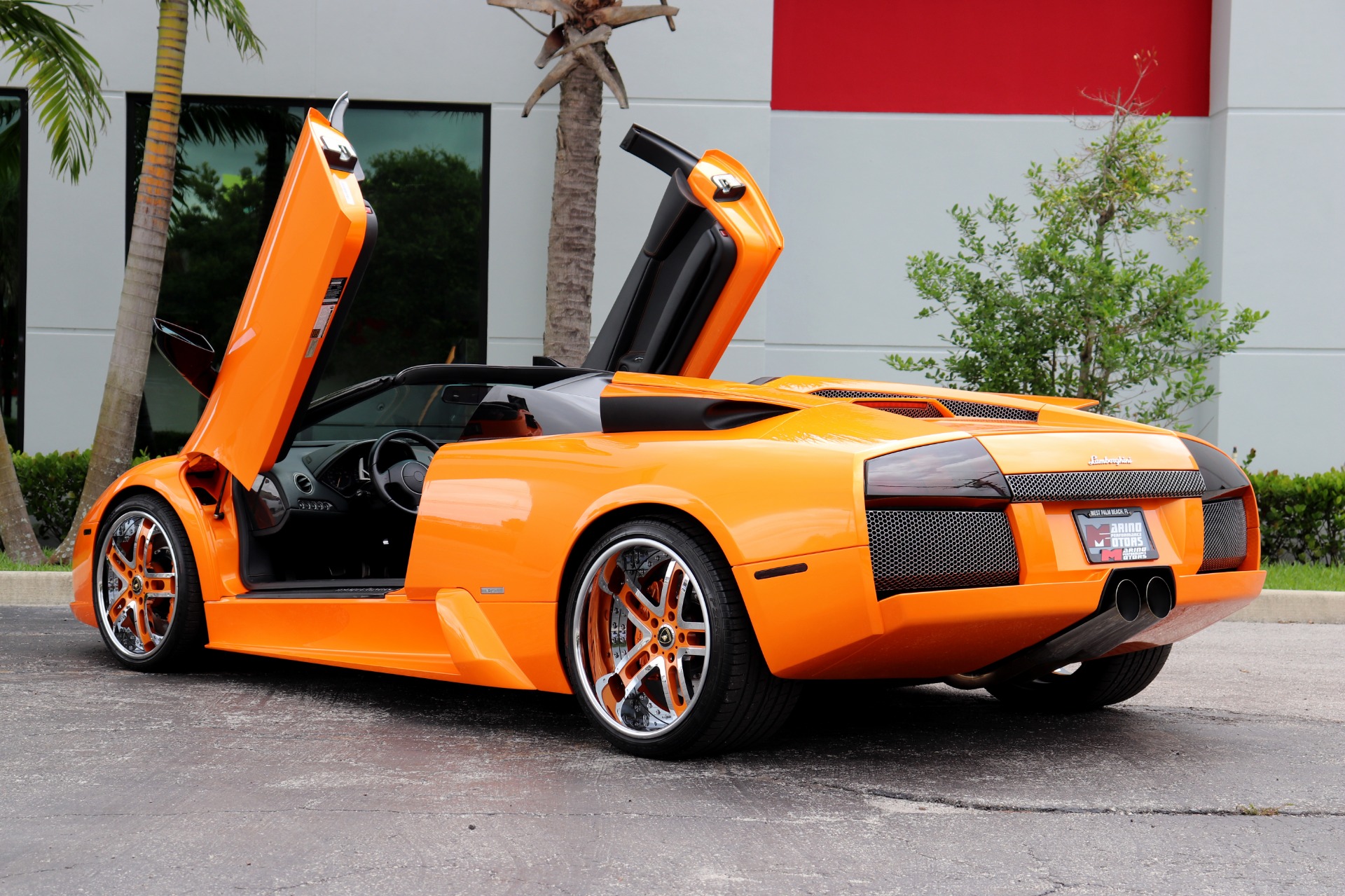 Used-2006-Lamborghini-Murcielago-Roadster