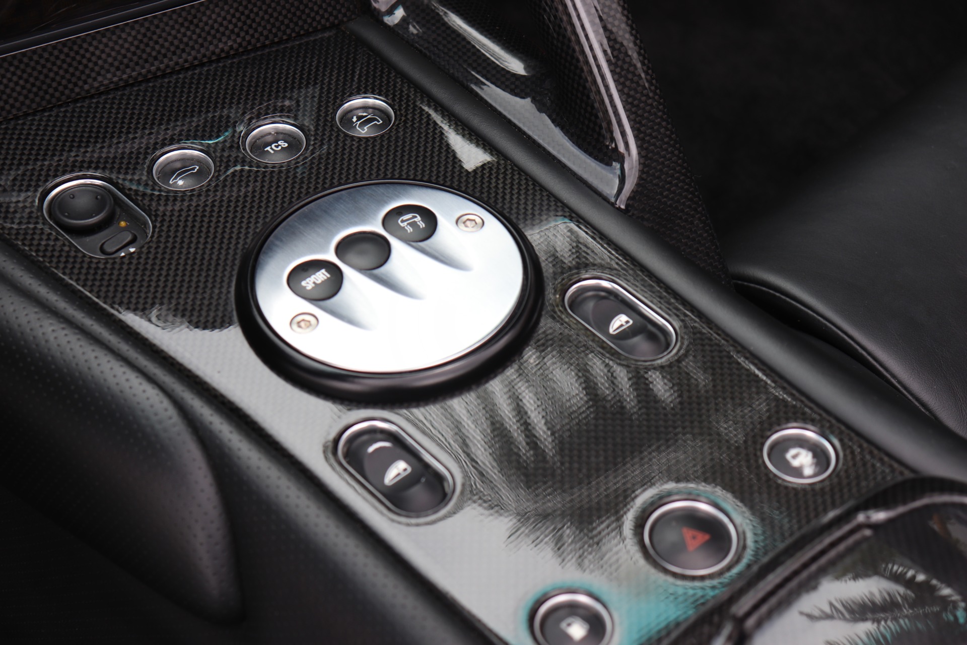 Used-2006-Lamborghini-Murcielago-Roadster