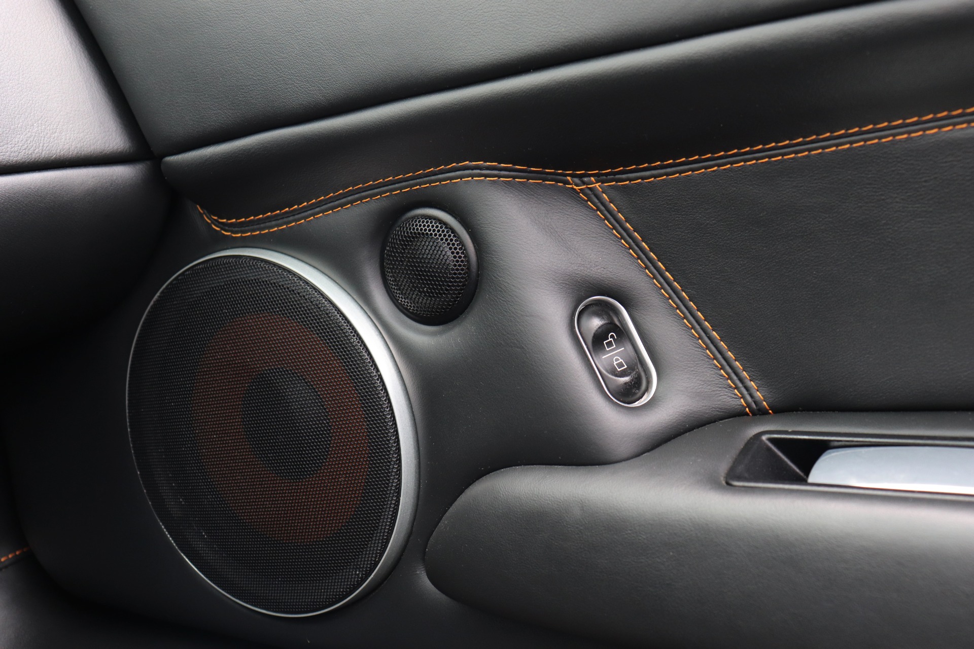 Used-2006-Lamborghini-Murcielago-Roadster