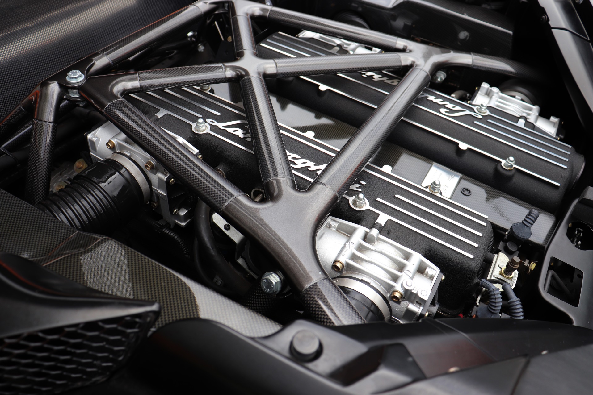 Used-2006-Lamborghini-Murcielago-Roadster