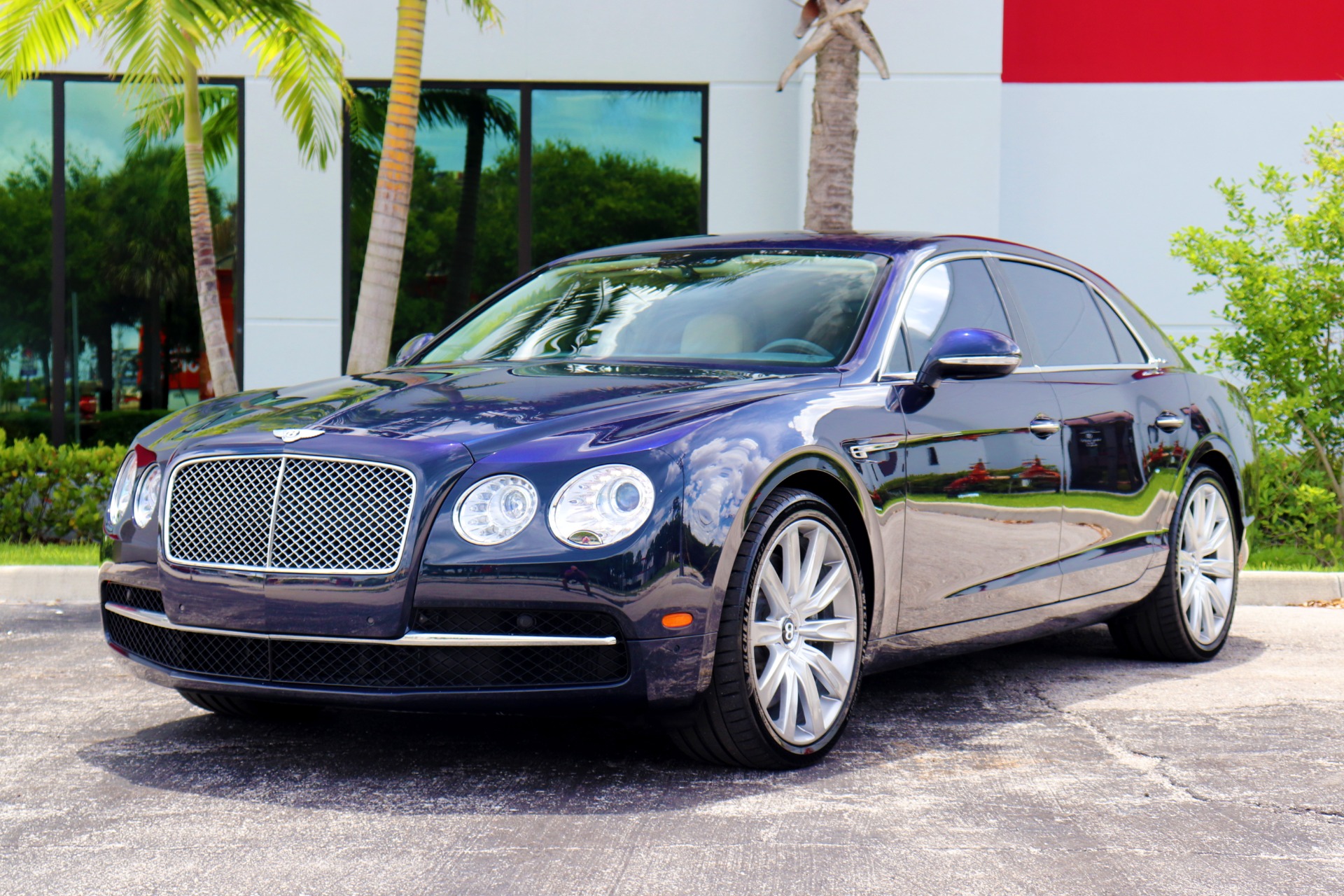 Used-2014-Bentley-Flying-Spur