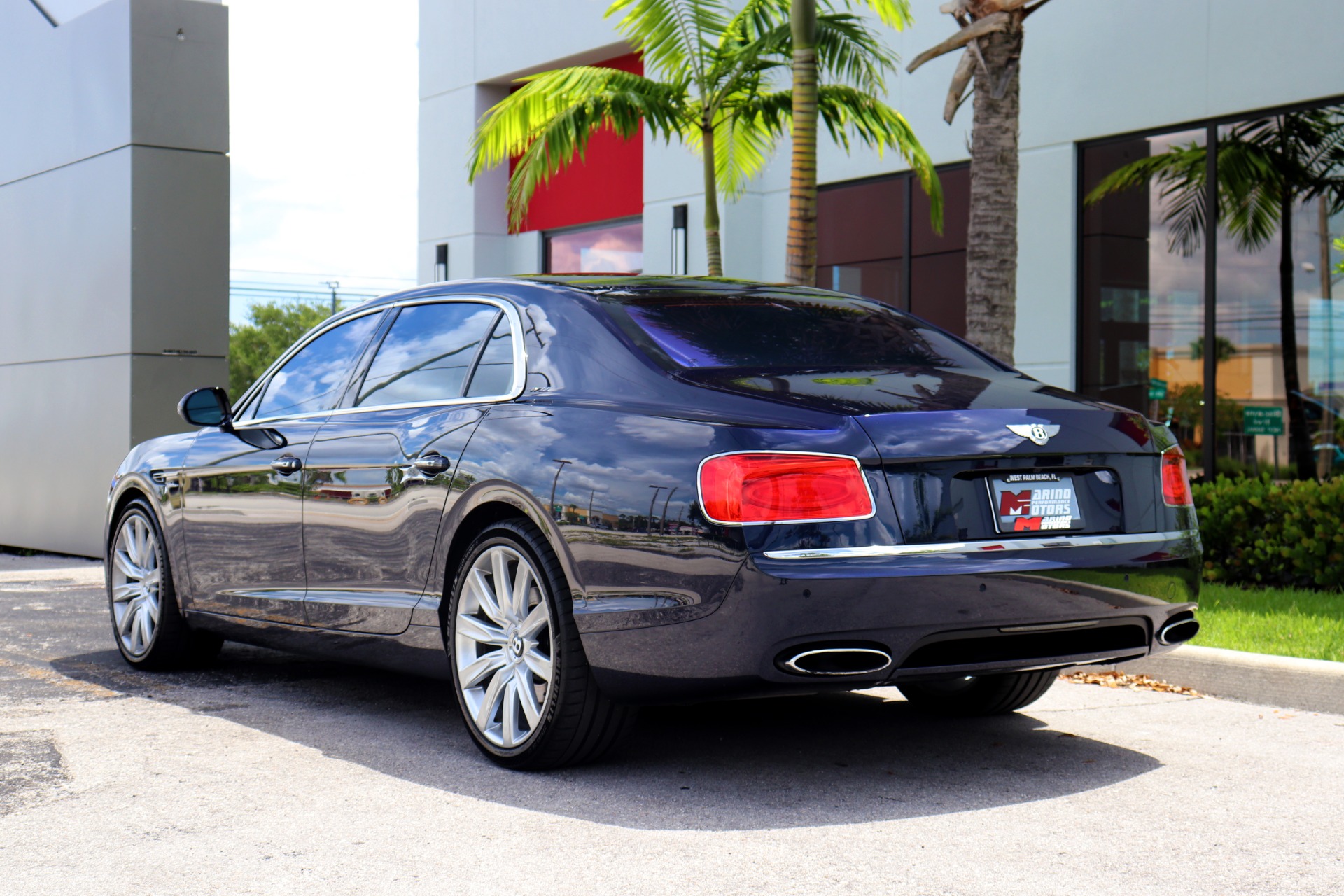 Used-2014-Bentley-Flying-Spur