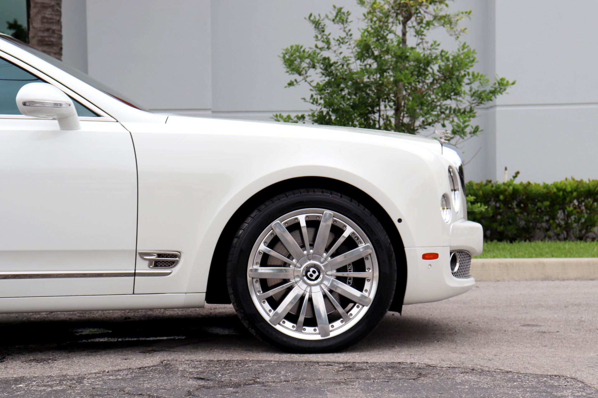 Used-2016-Bentley-Mulsanne