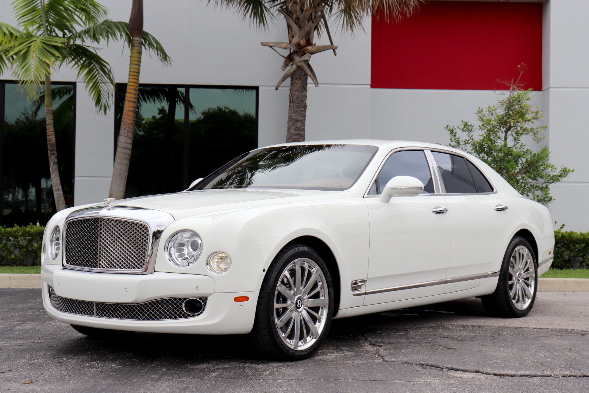 Used-2016-Bentley-Mulsanne