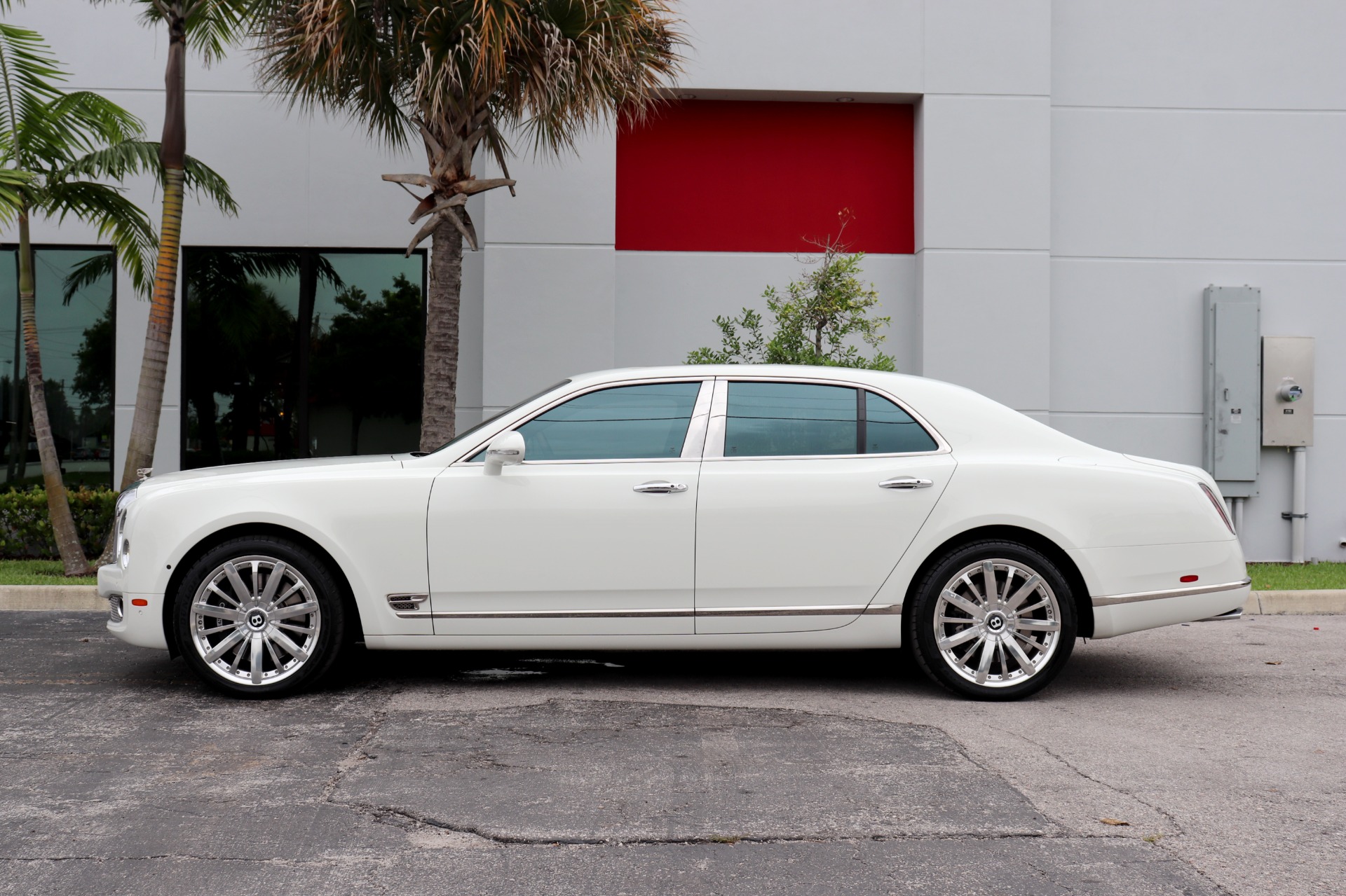 Used-2016-Bentley-Mulsanne