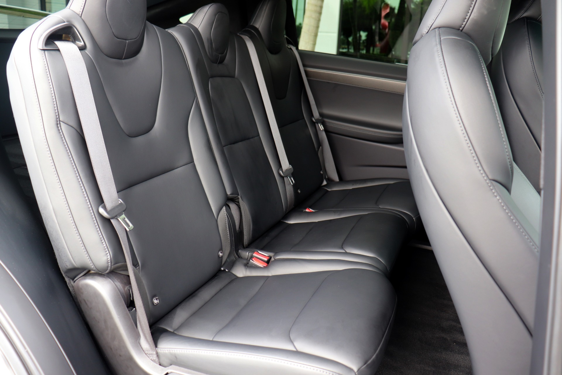 Used-2020-Tesla-Model-X-Long-Range-Performance