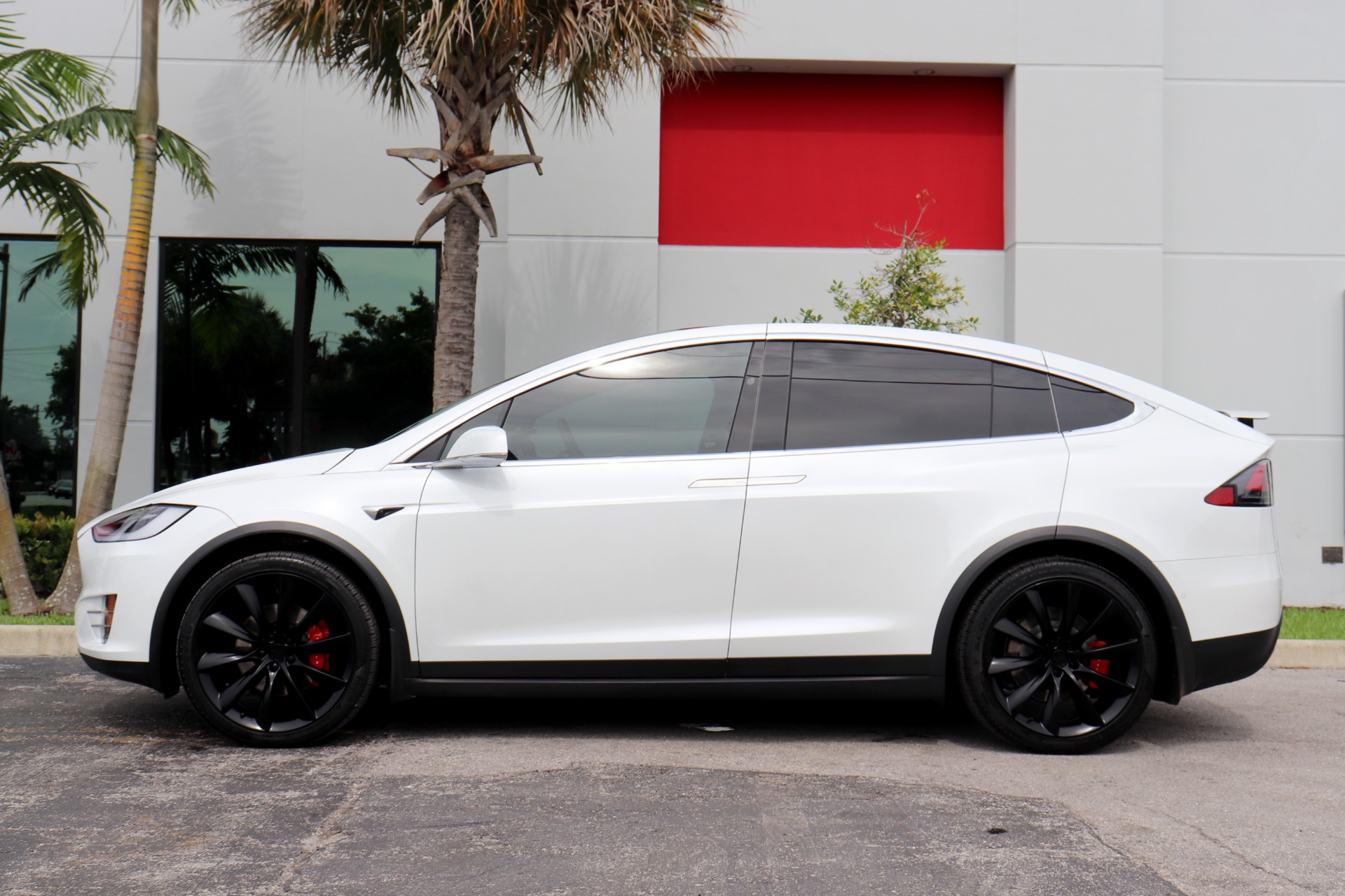 Used-2020-Tesla-Model-X-Long-Range-Performance