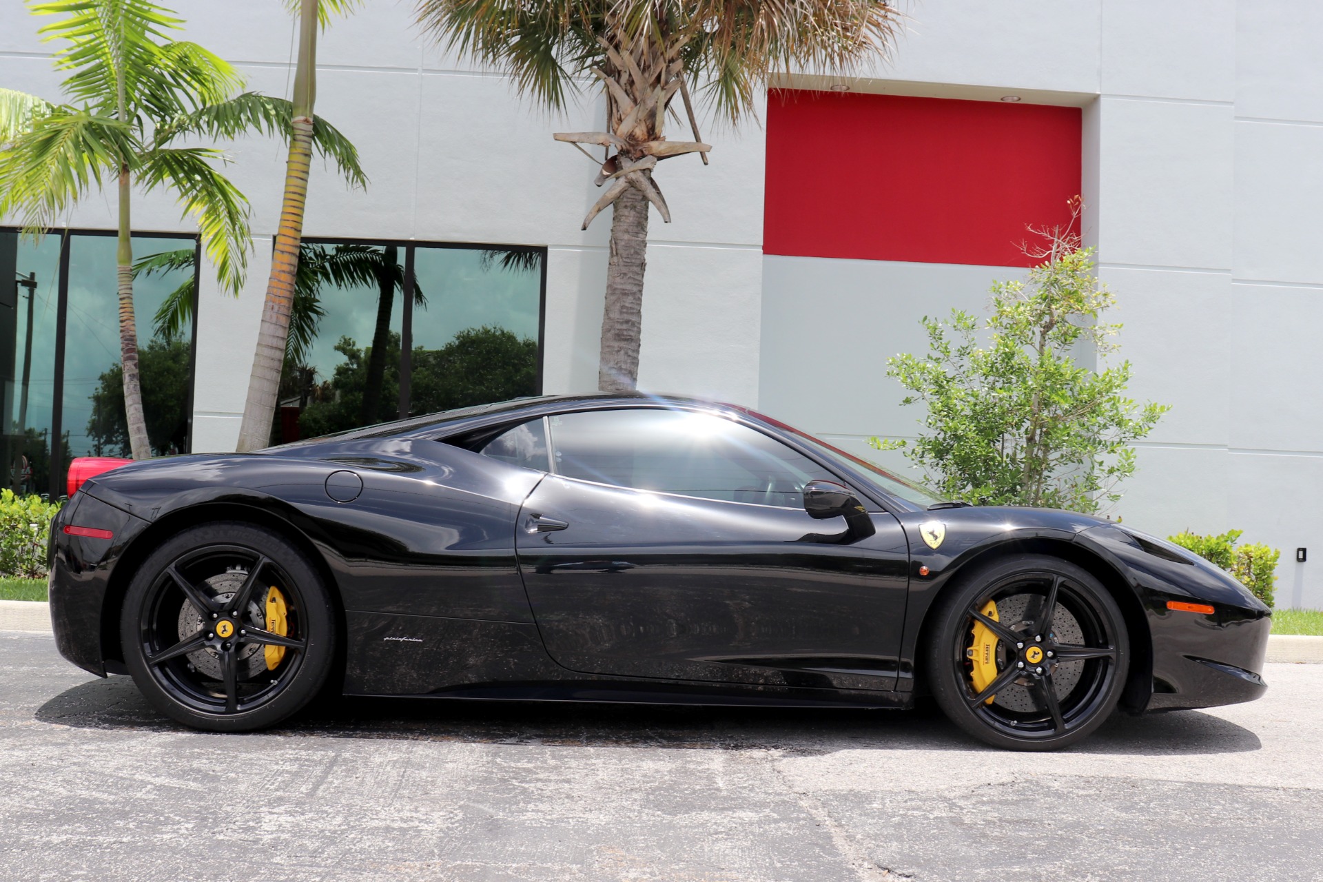Used-2011-Ferrari-458-Italia