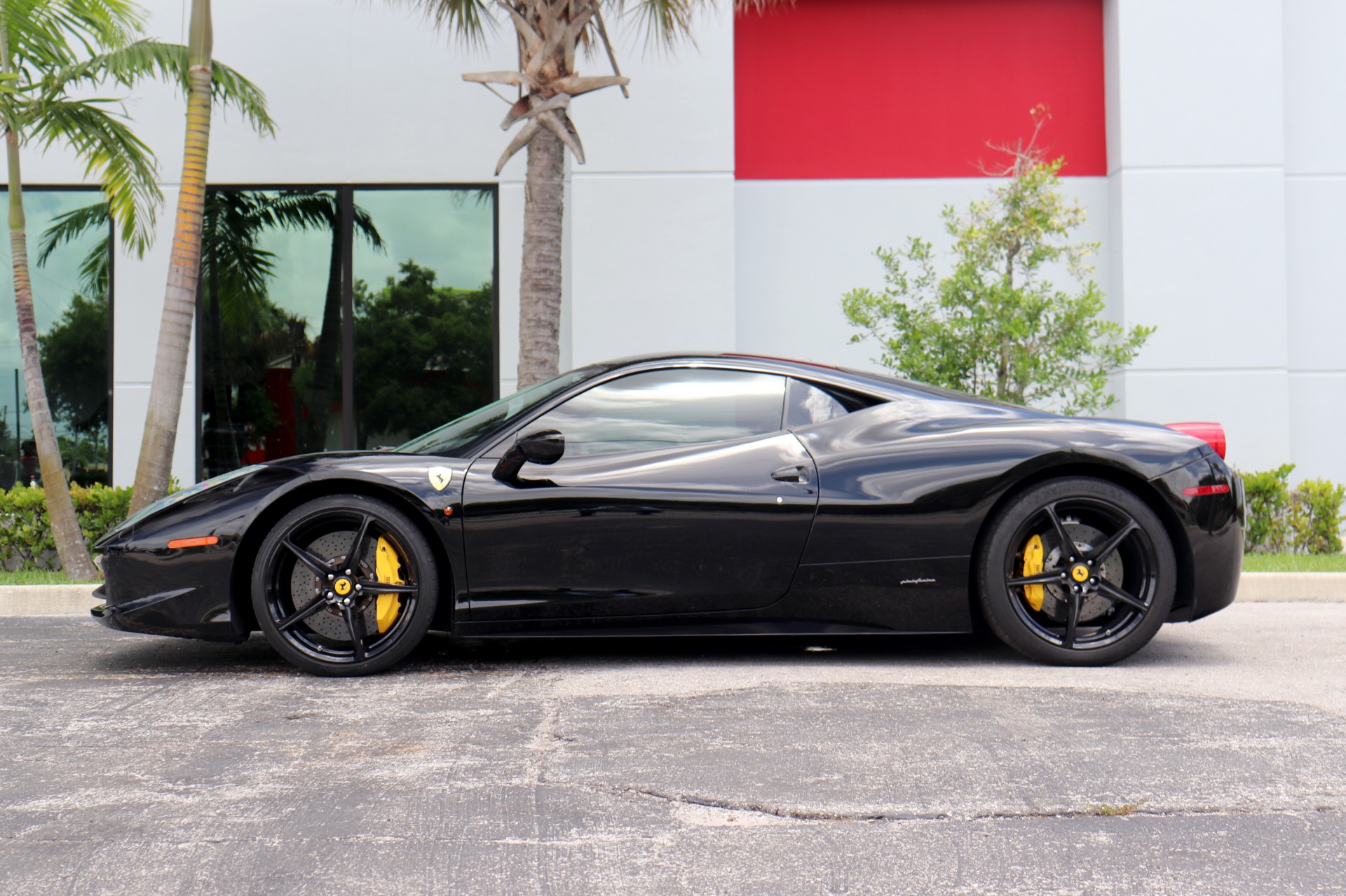 Used-2011-Ferrari-458-Italia