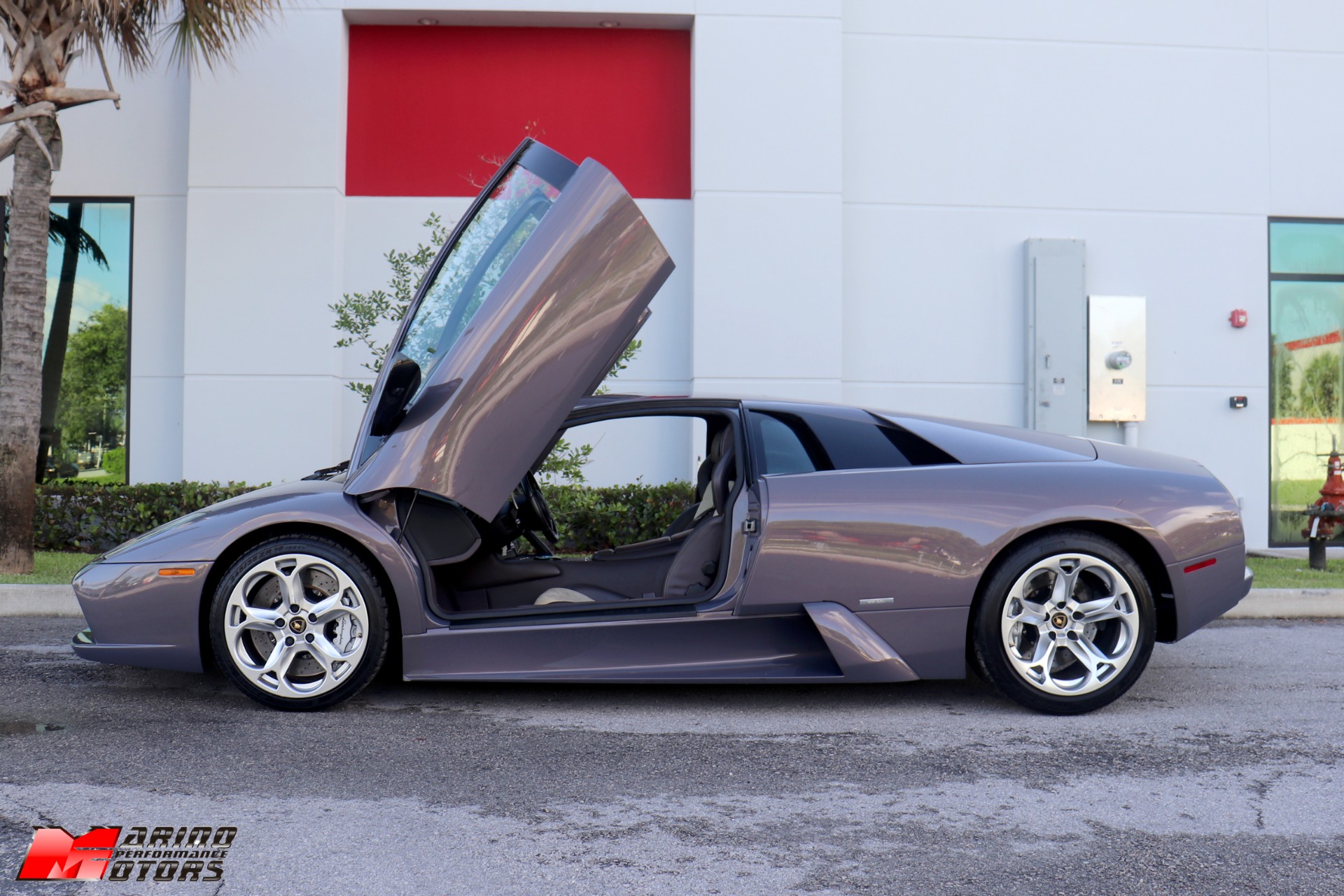 Used-2006-Lamborghini-Murcielago