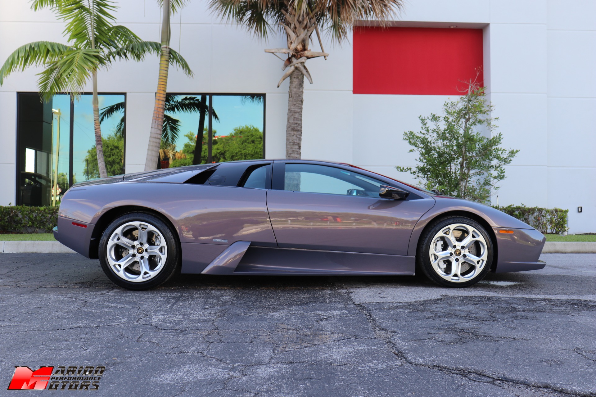 Used-2006-Lamborghini-Murcielago