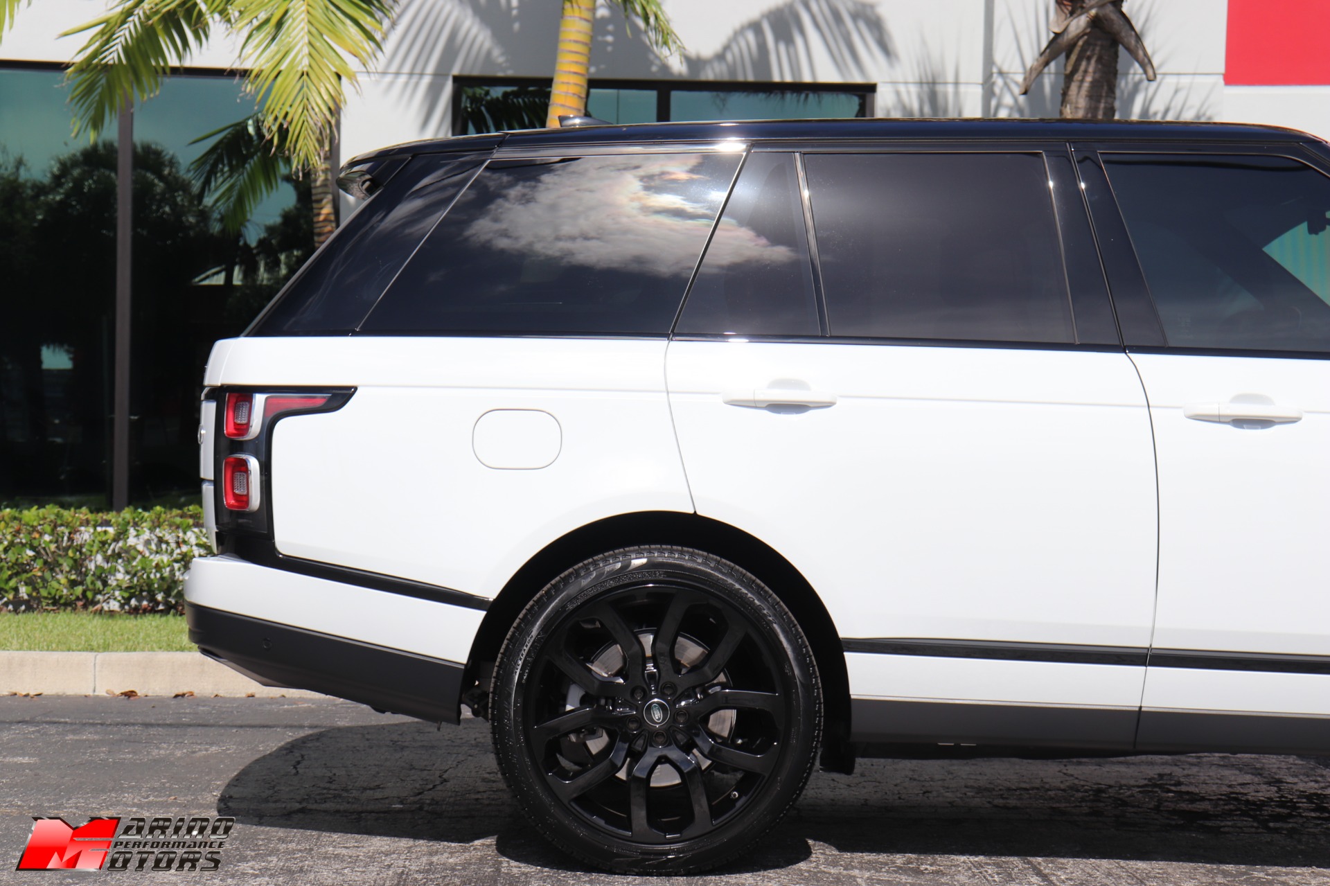Used-2020-Land-Rover-Range-Rover-P525-HSE