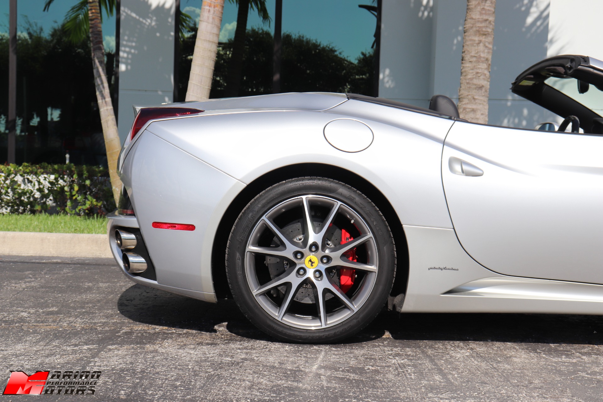 Used-2010-Ferrari-California