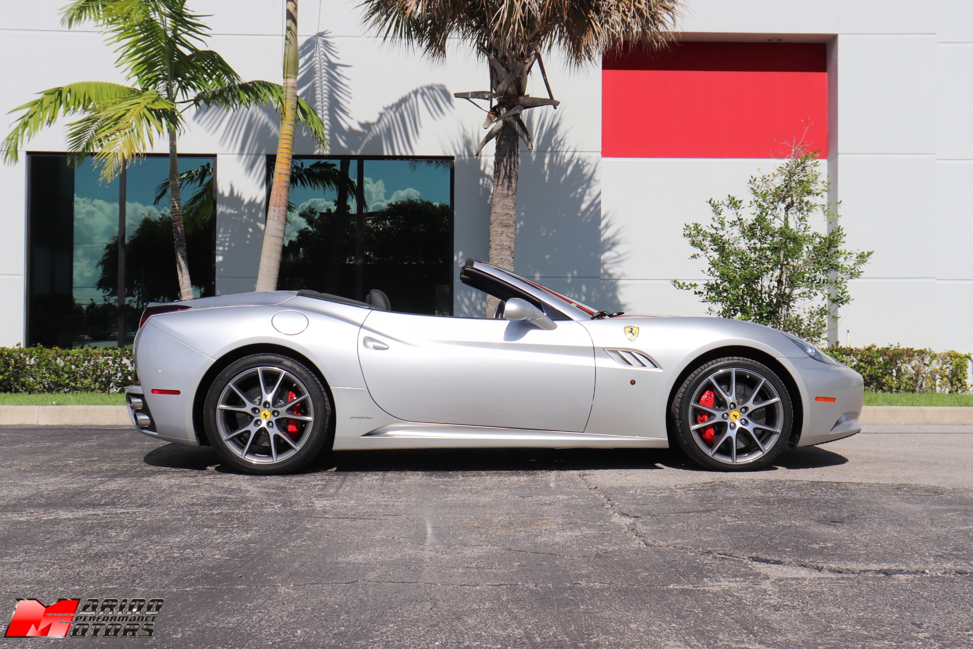 Used-2010-Ferrari-California