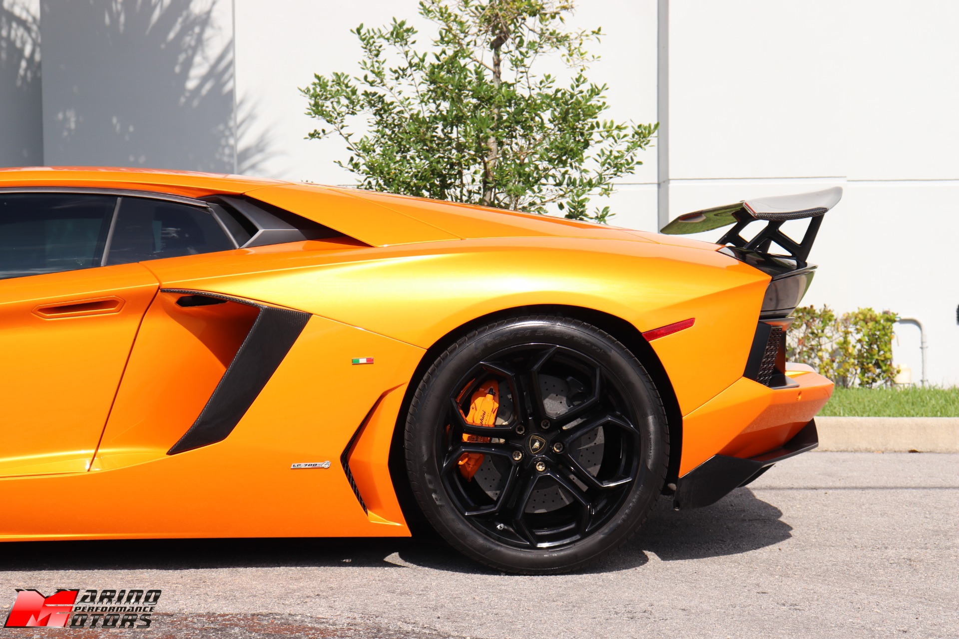 Used-2012-Lamborghini-Aventador-LP-700-4
