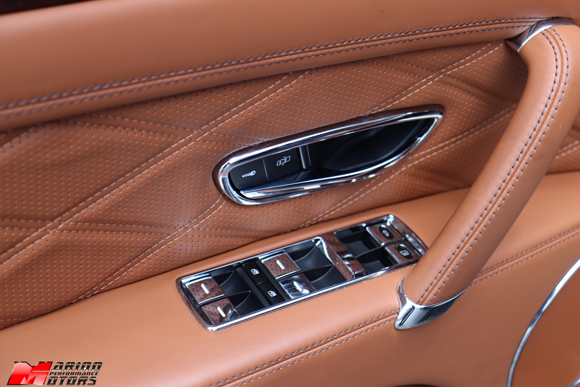 Used-2016-Bentley-Flying-Spur-V8