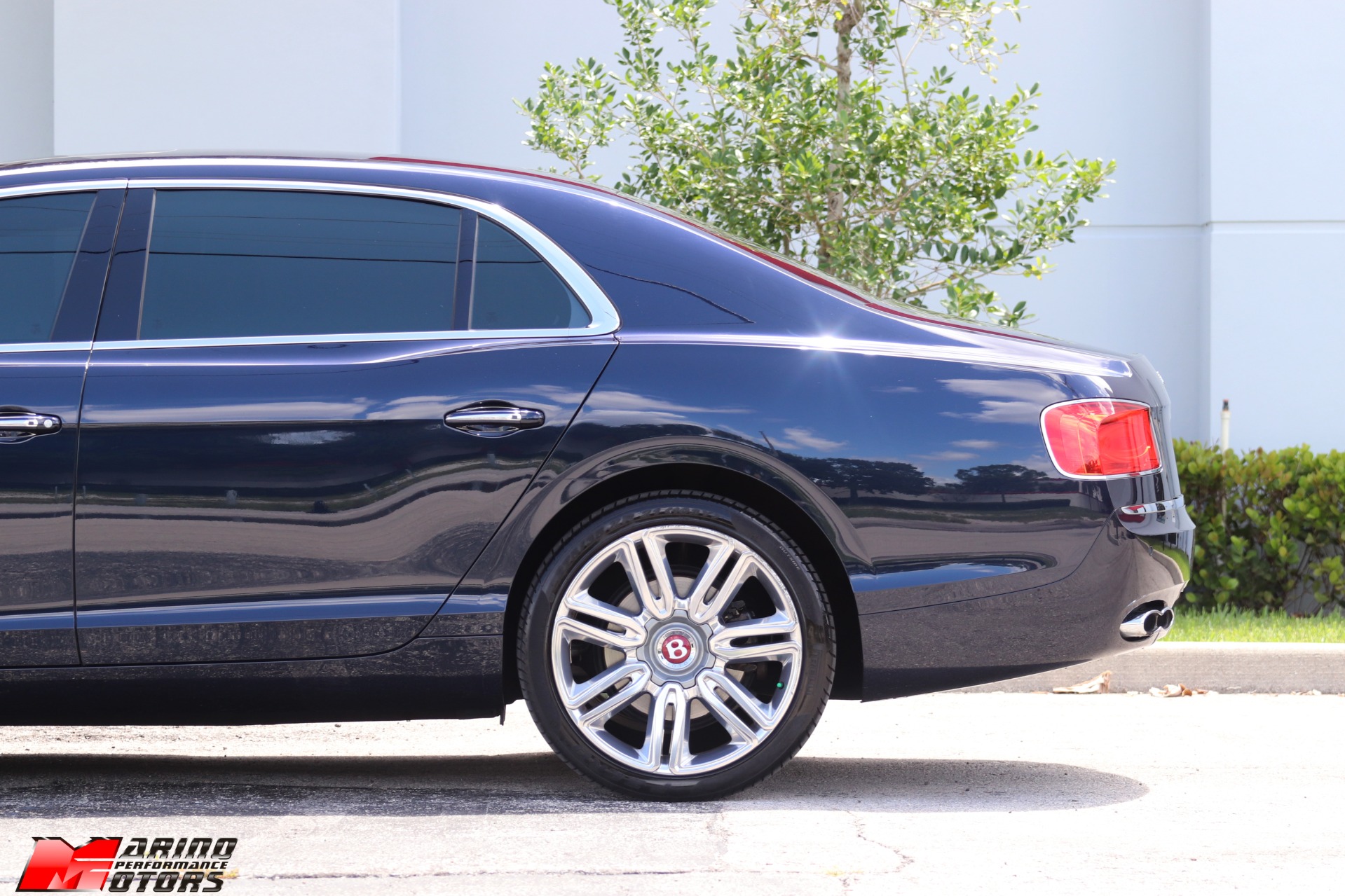Used-2016-Bentley-Flying-Spur-V8