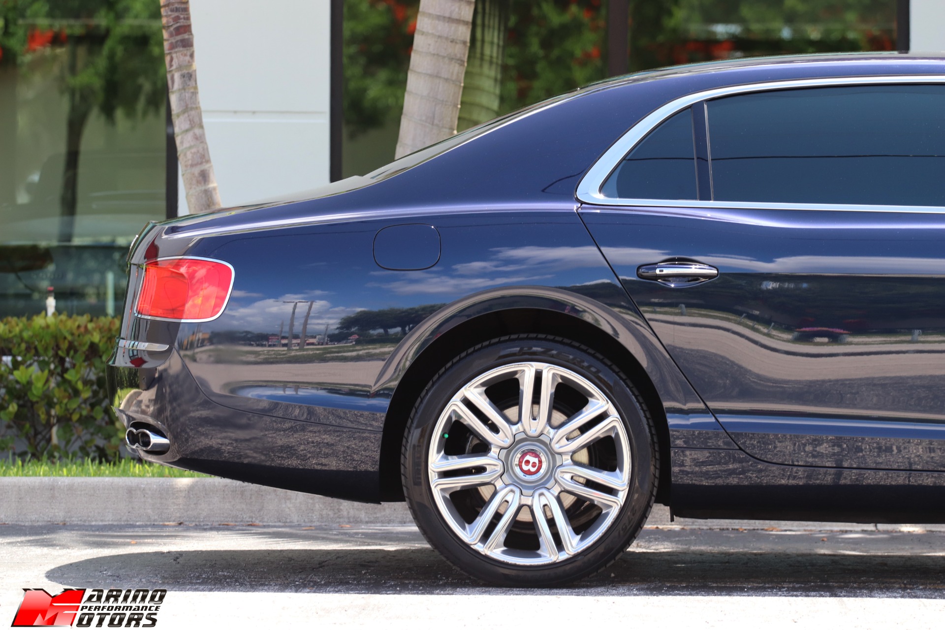 Used-2016-Bentley-Flying-Spur-V8