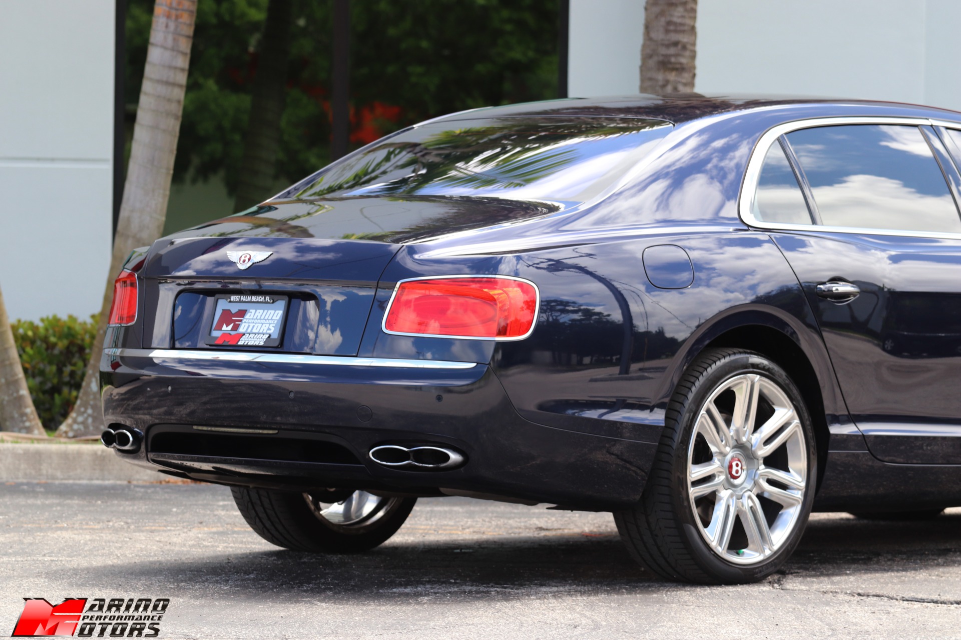 Used-2016-Bentley-Flying-Spur-V8