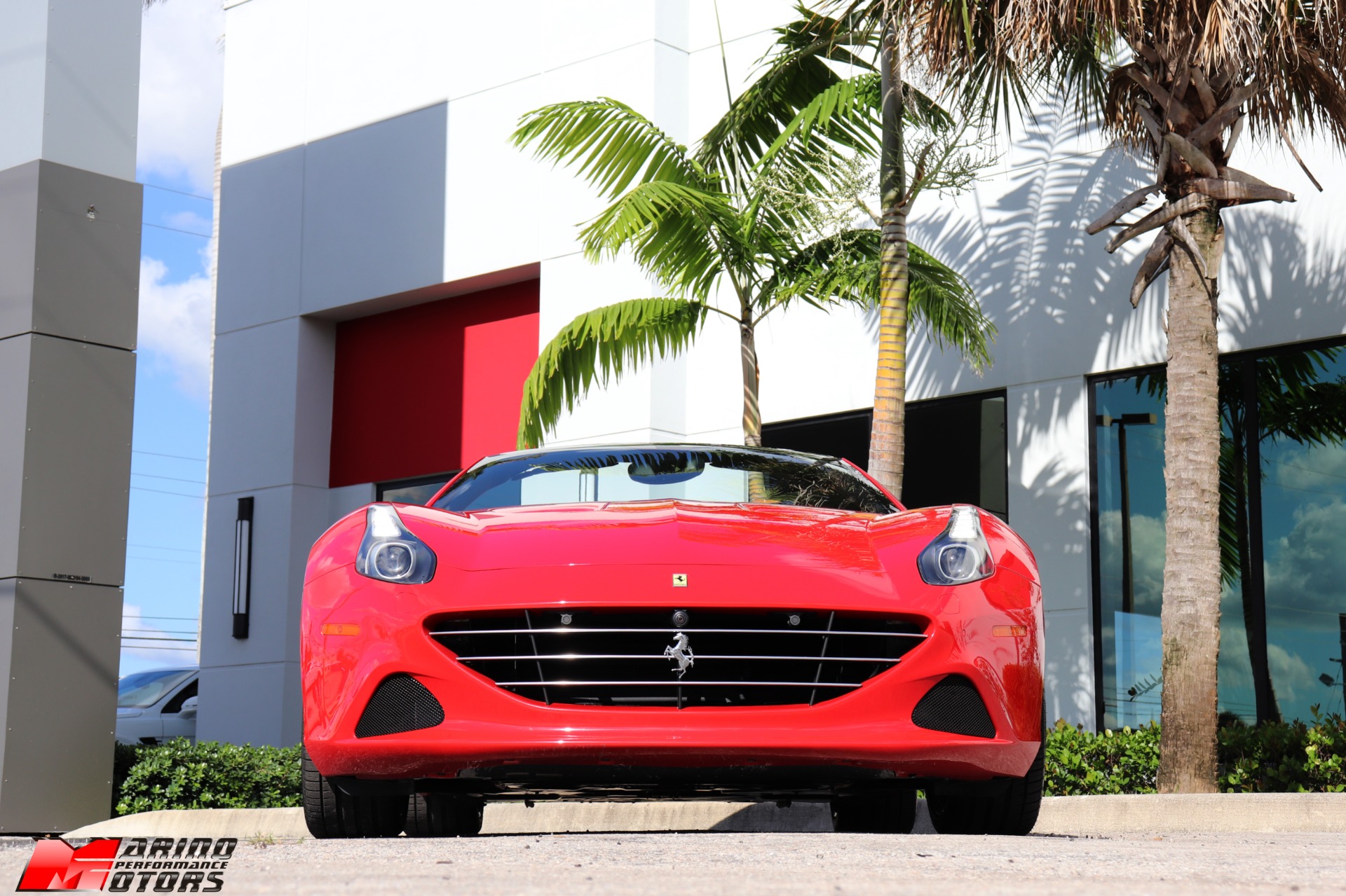 Used-2015-Ferrari-California-T