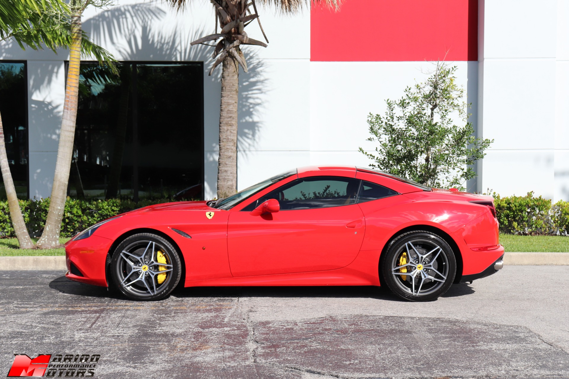 Used-2015-Ferrari-California-T