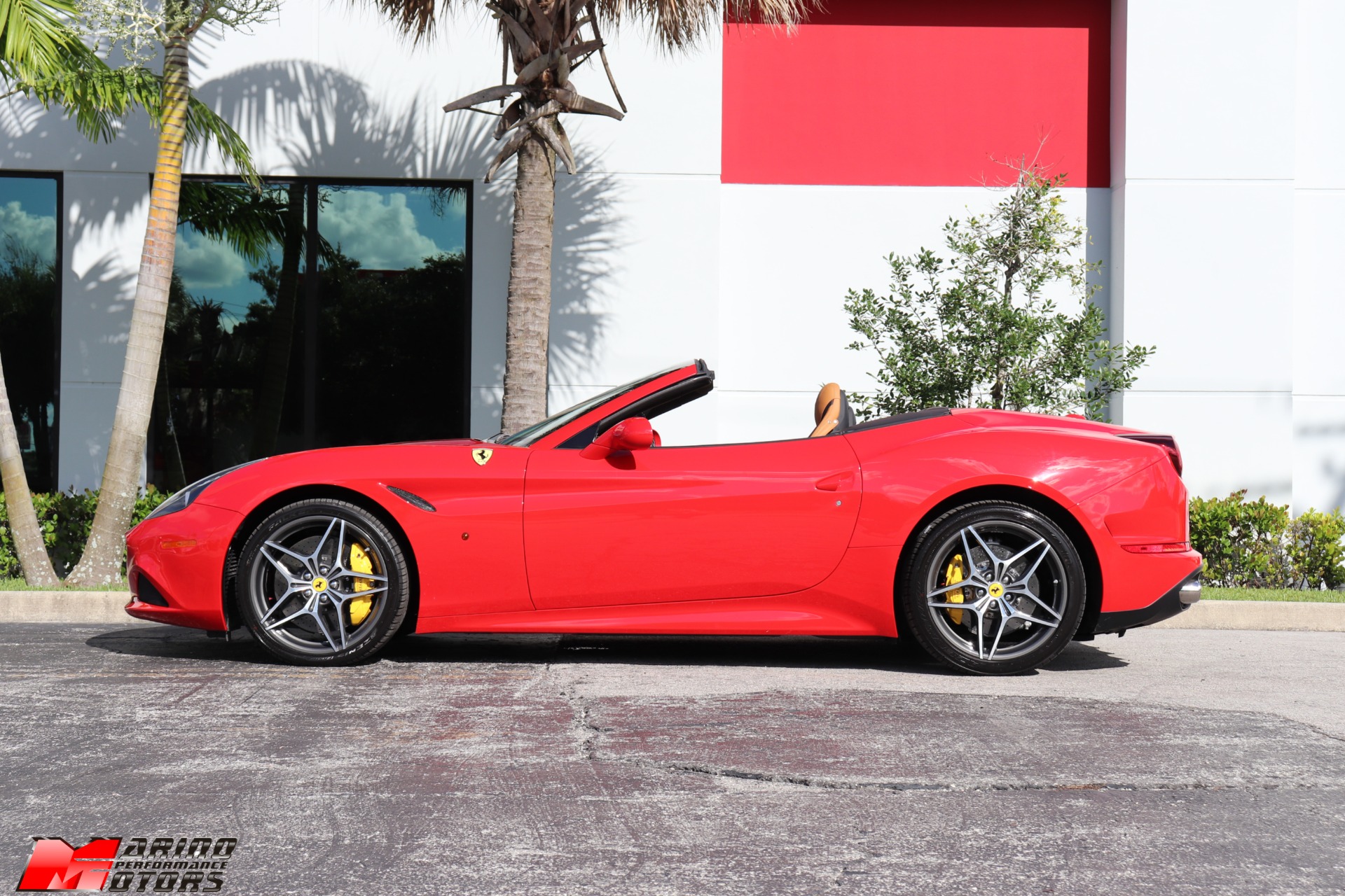 Used-2015-Ferrari-California-T