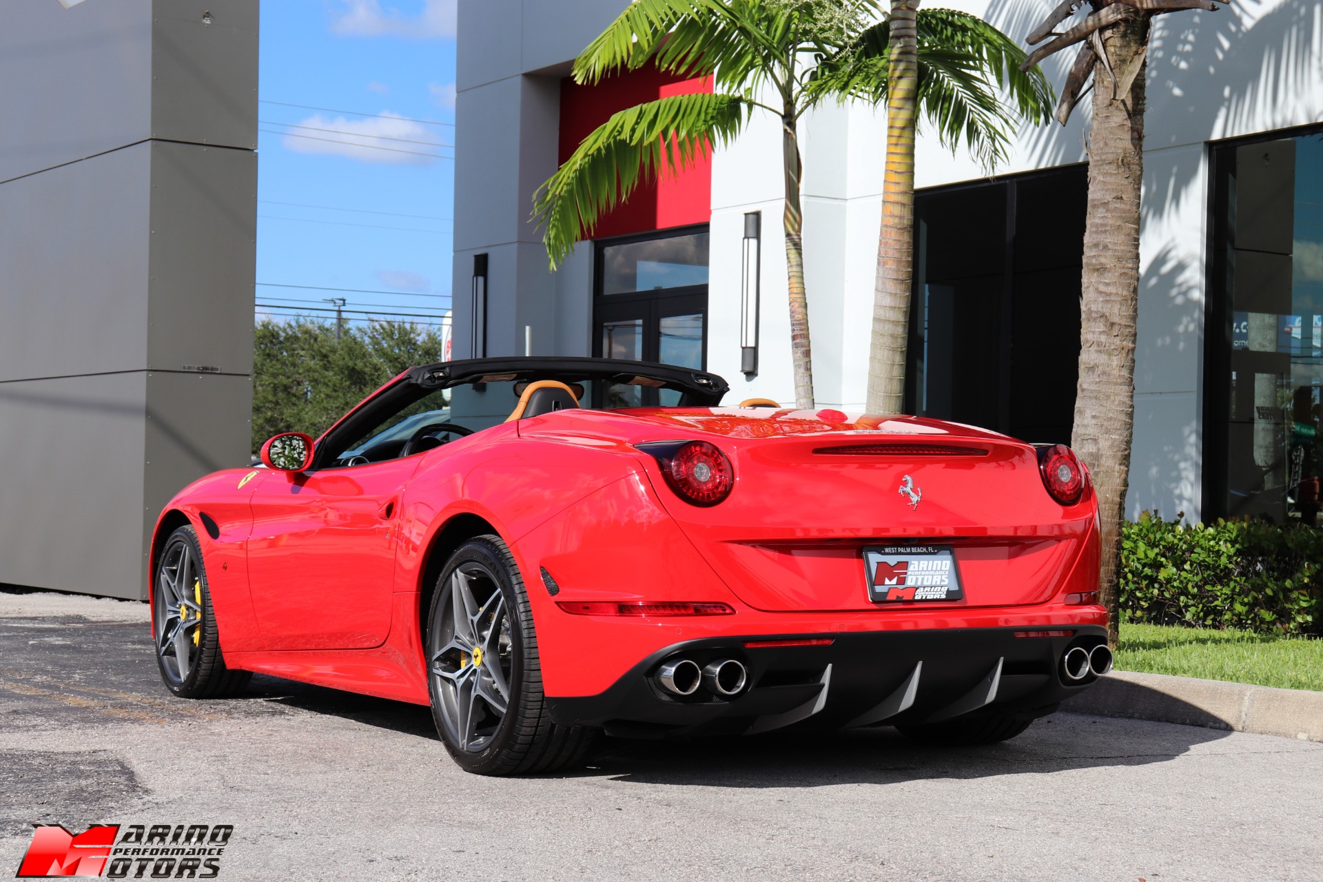 Used-2015-Ferrari-California-T